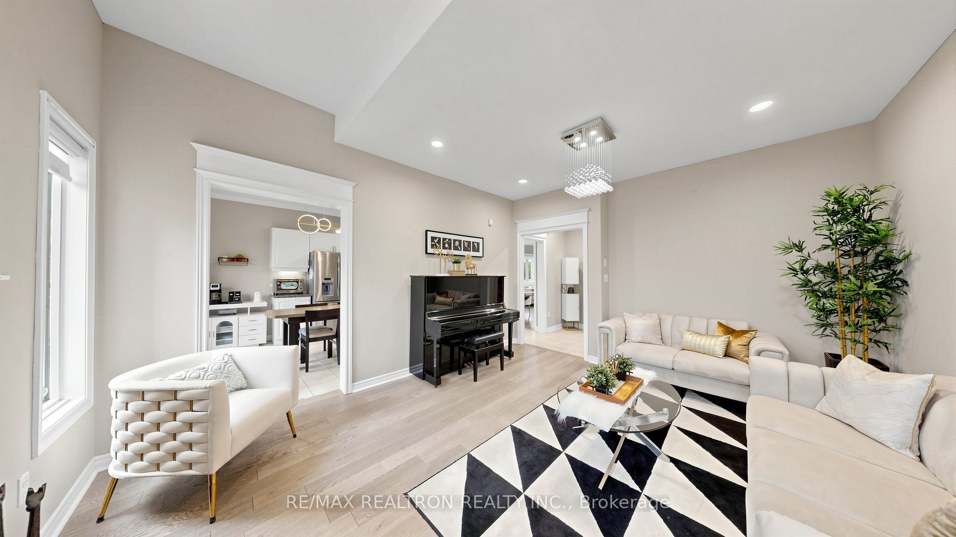 2 Rocksprings Avenue Property Photo 13