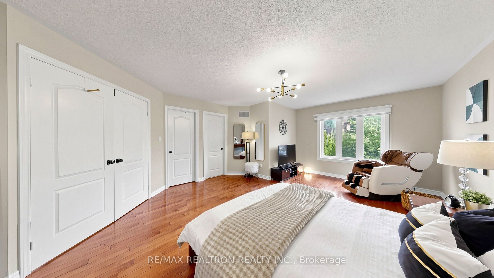 2 Rocksprings Avenue Property Photo 18