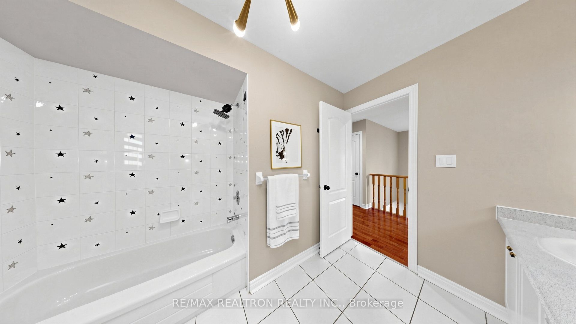 2 Rocksprings Avenue Property Photo 34