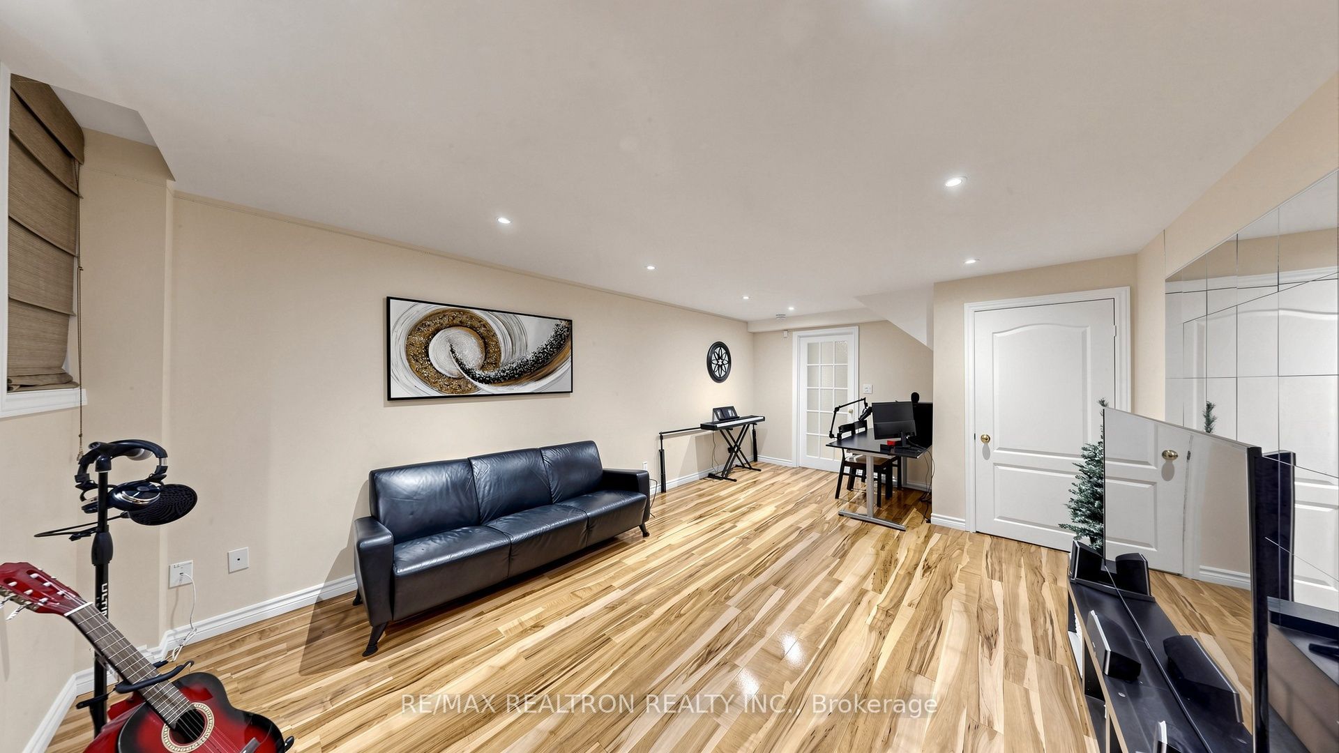 2 Rocksprings Avenue Property Photo 37
