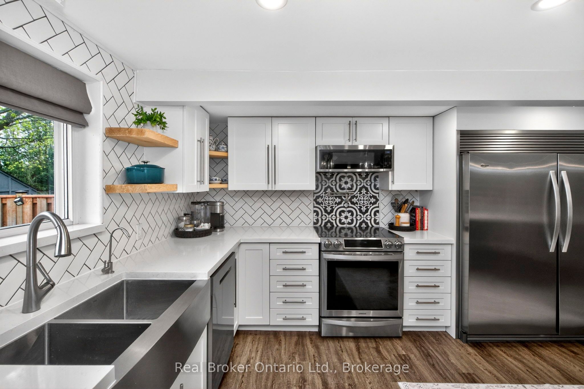 2307 Somers Boulevard Property Photo 6