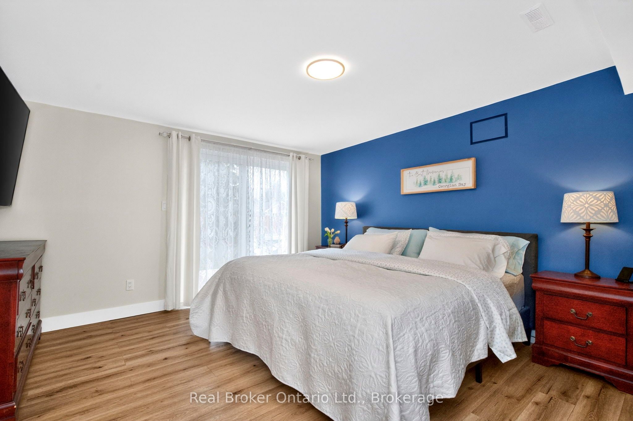 2307 Somers Boulevard Property Photo 11