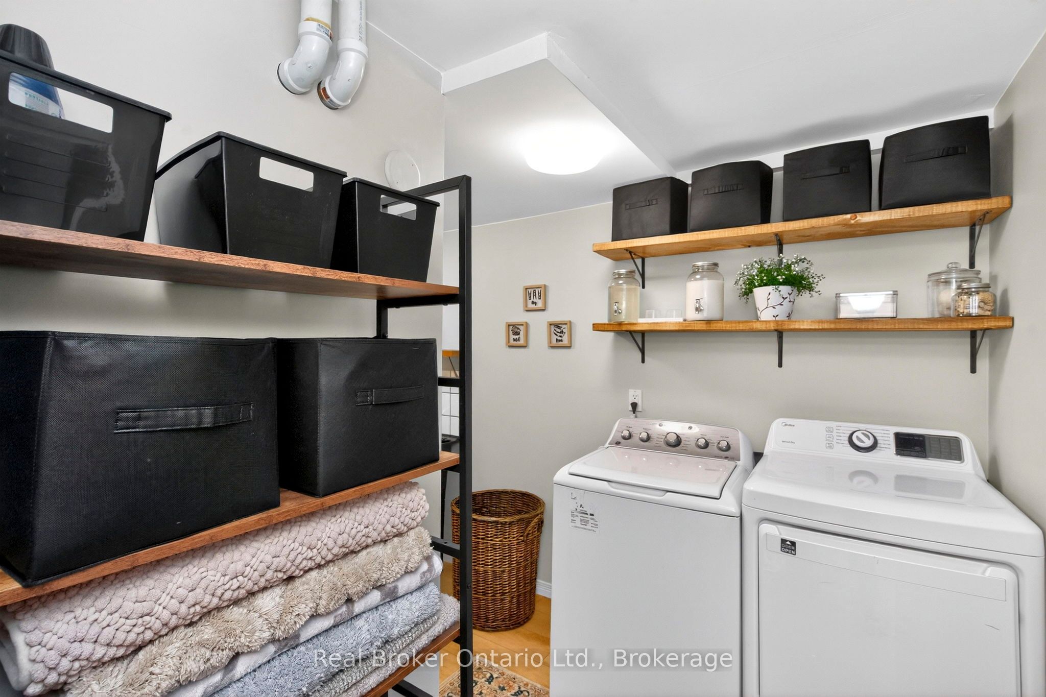 2307 Somers Boulevard Property Photo 21