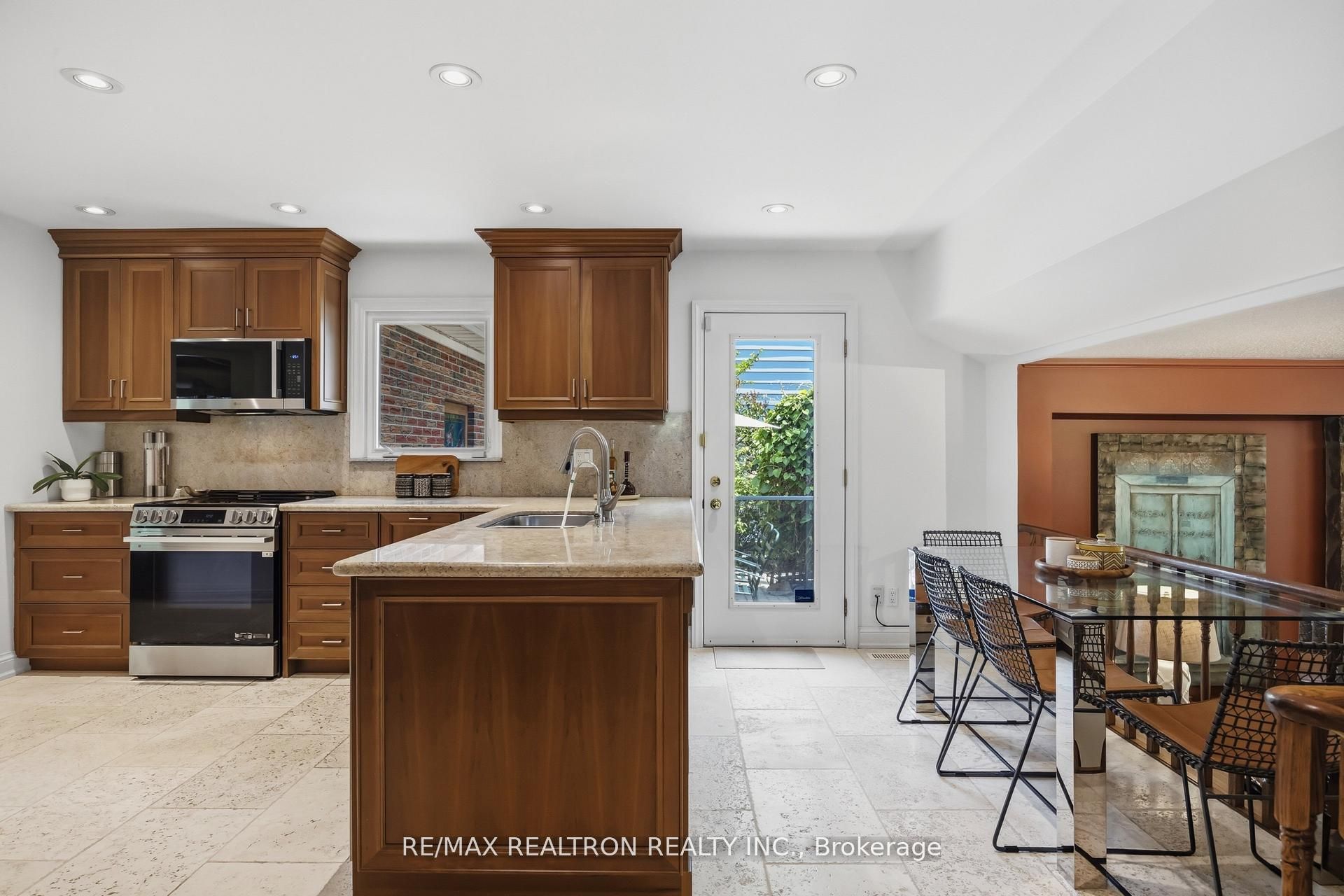 49 Apple Orchard Path Property Photo 13