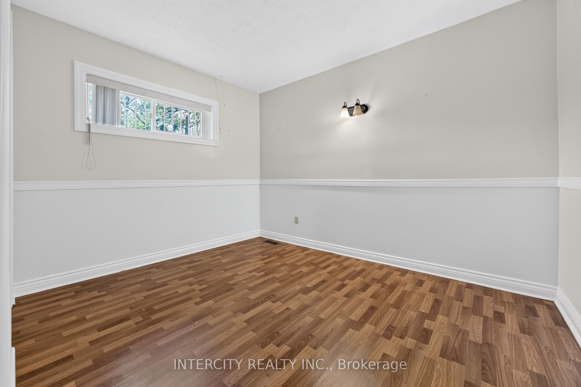 10 East Drive E Property Photo 26