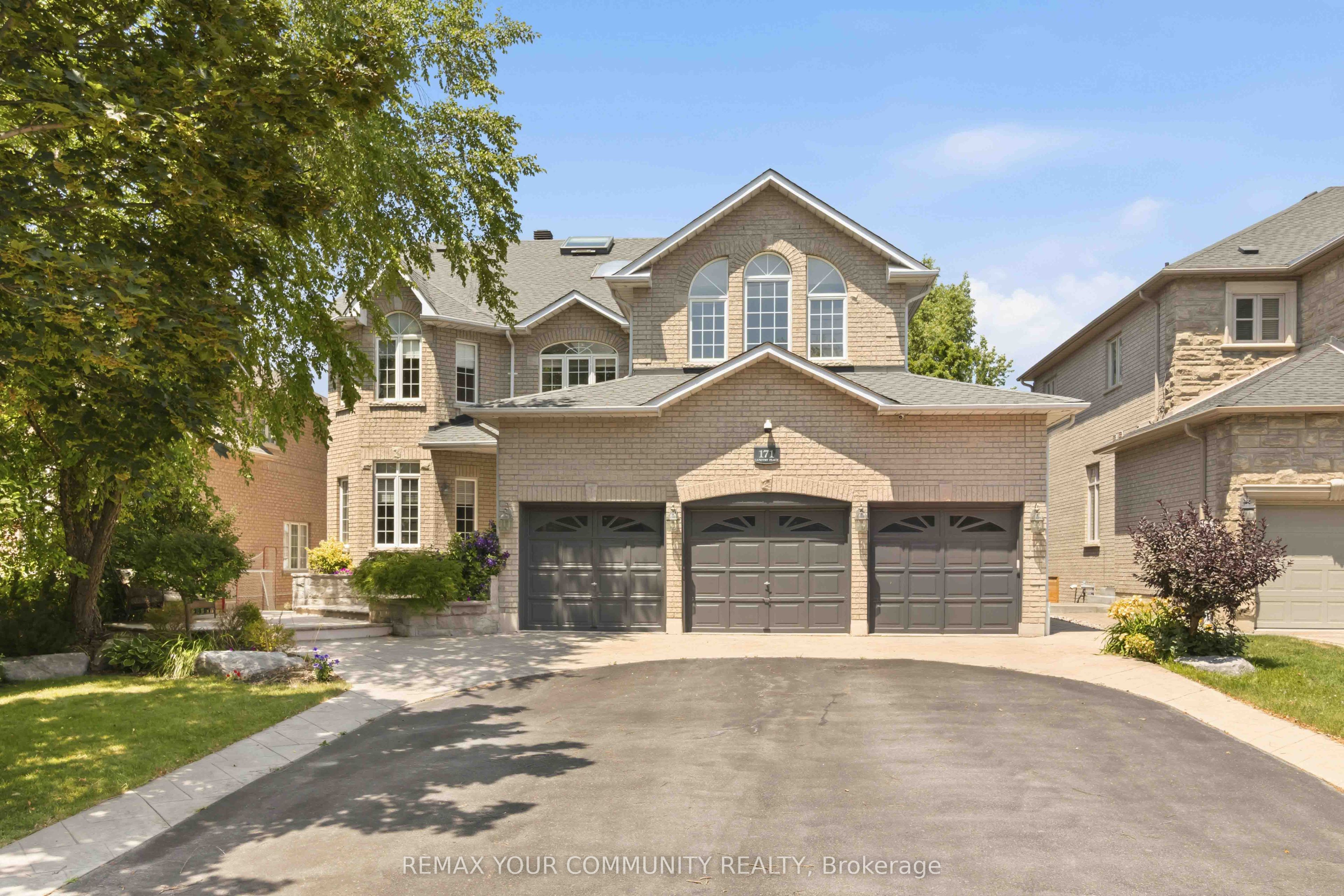 171 Langtry Place Property Photo 2