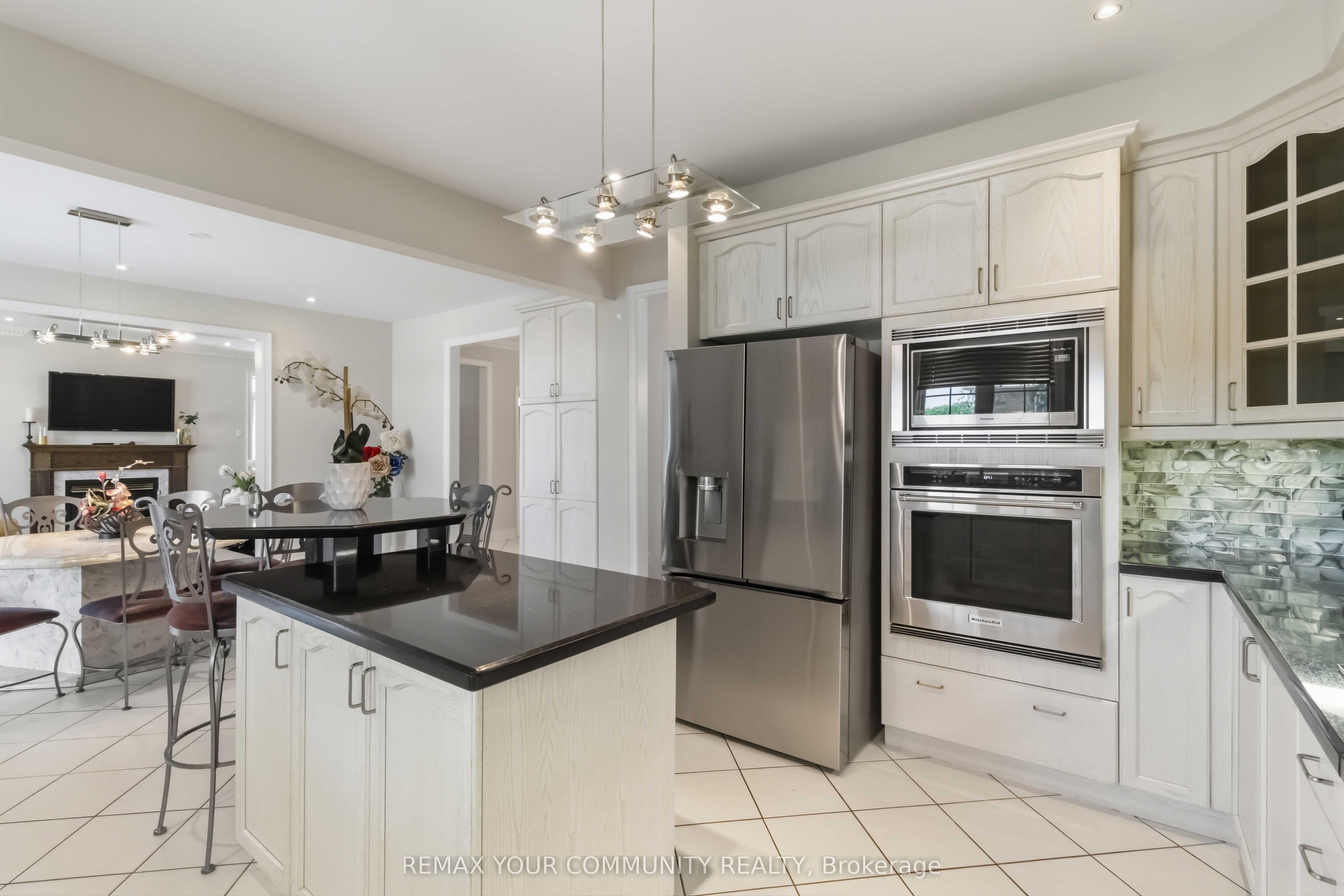 171 Langtry Place Property Photo 10