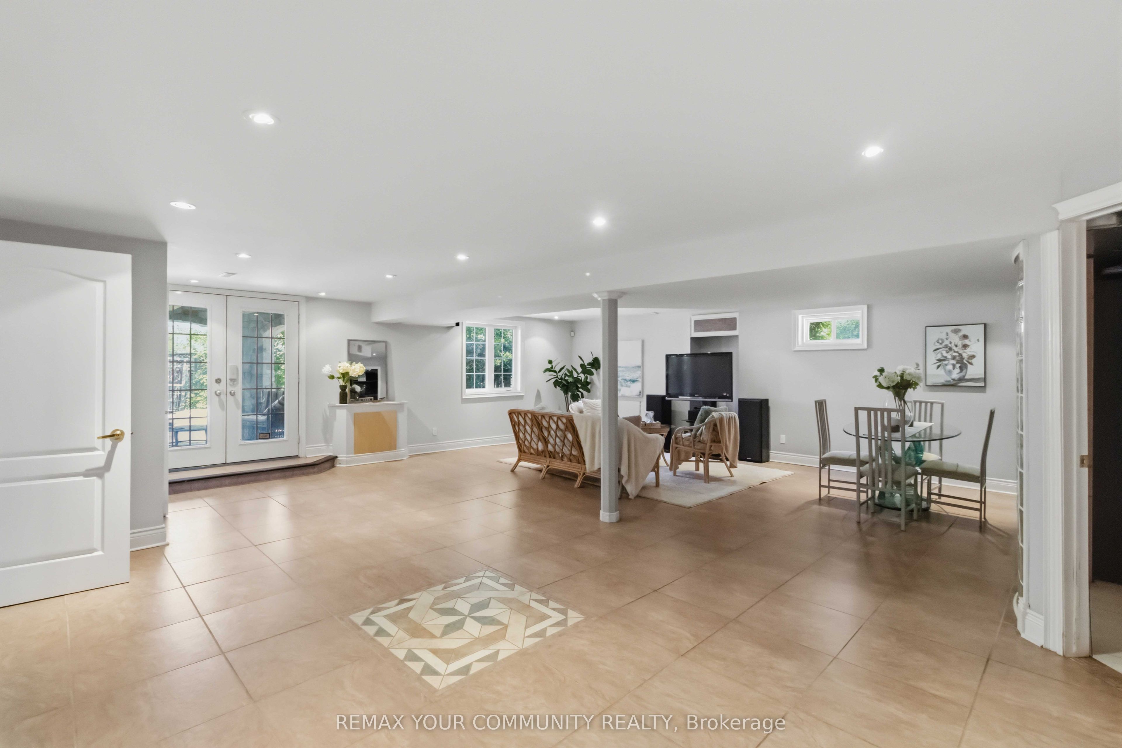 171 Langtry Place Property Photo 32
