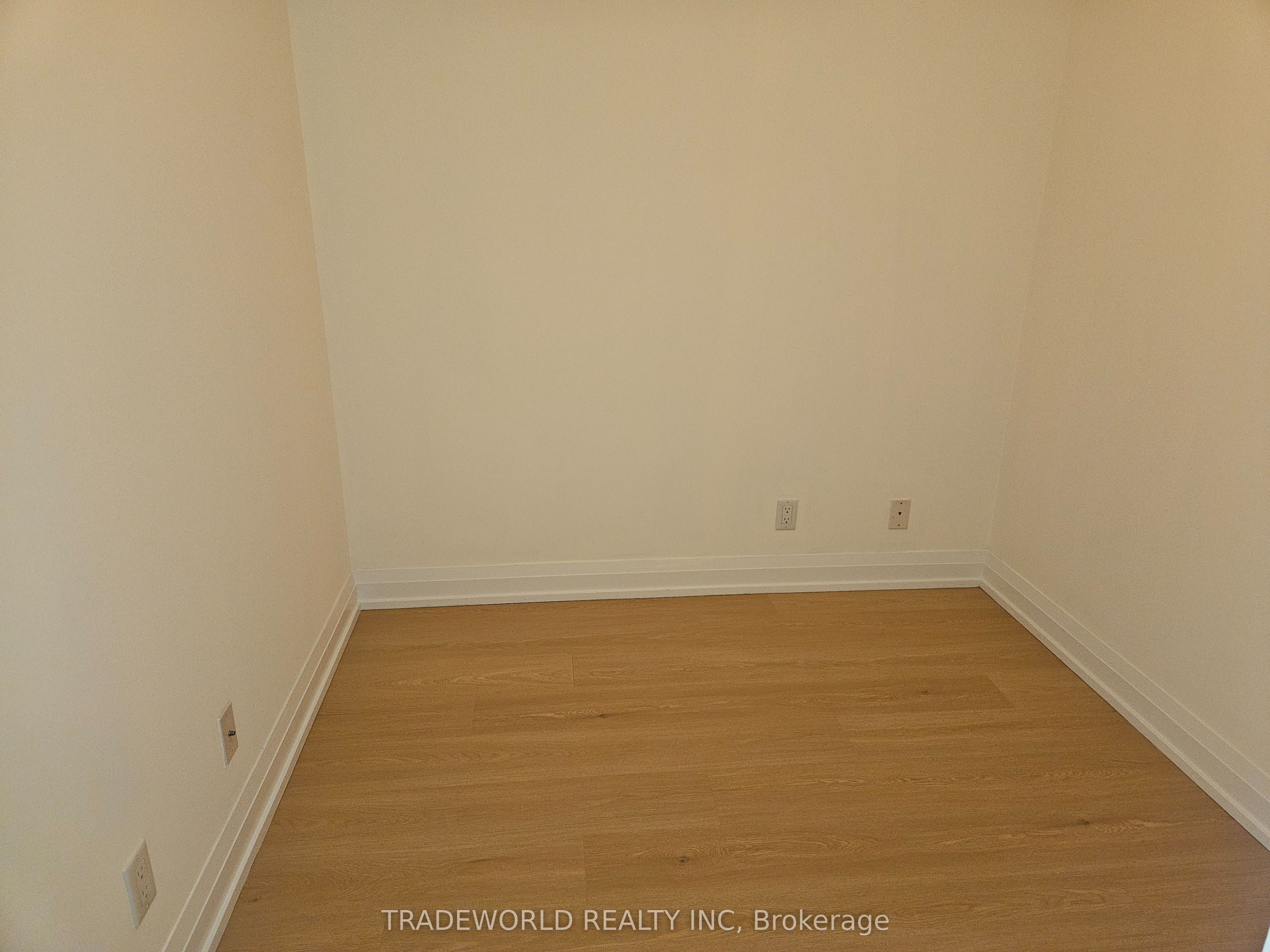 370 Highway 7 E 1009 Property Photo 11