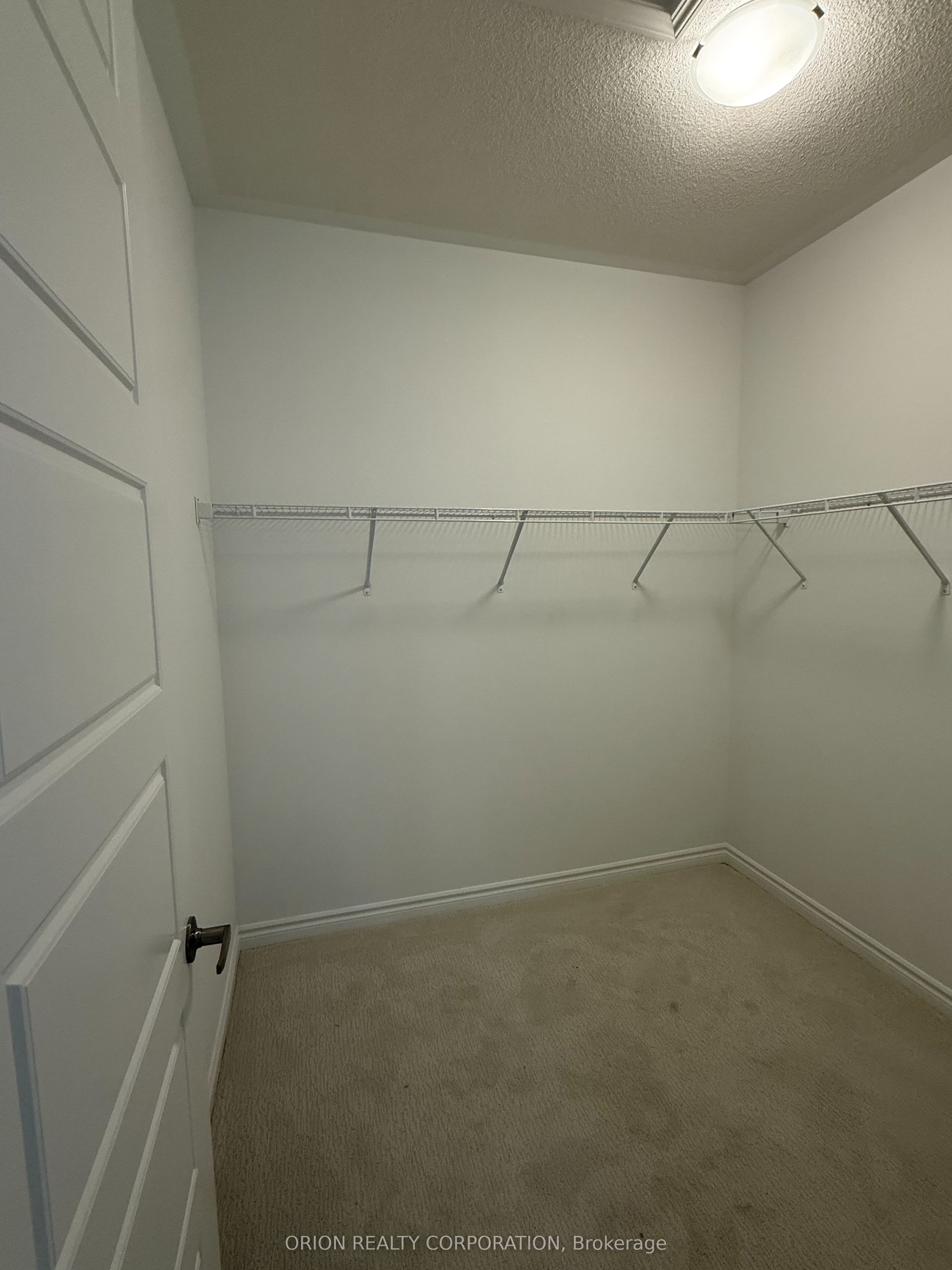 712 Keast Place Property Photo 7