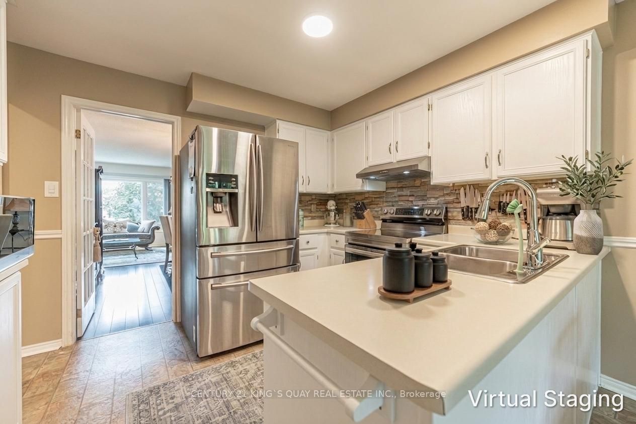 40 Stonehill Boulevard Property Photo 14