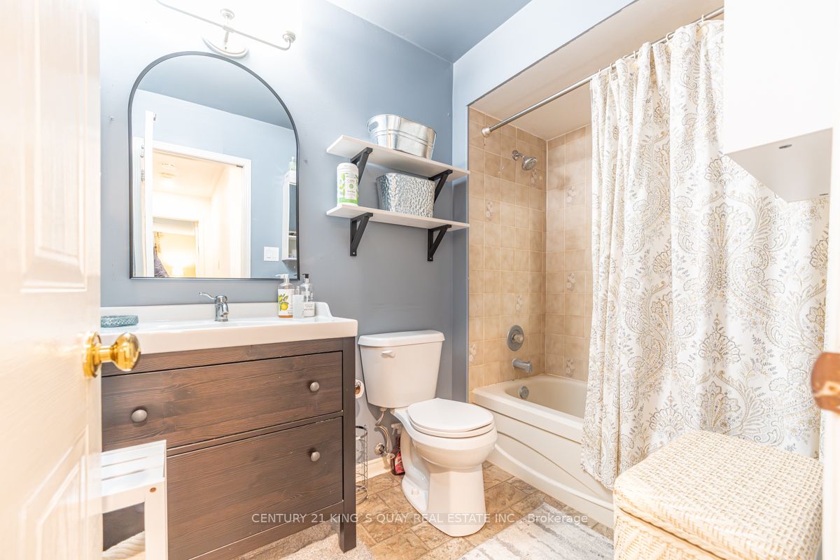 40 Stonehill Boulevard Property Photo 29