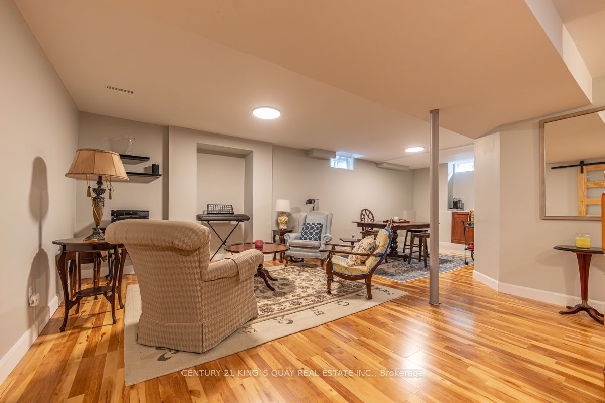 40 Stonehill Boulevard Property Photo 32