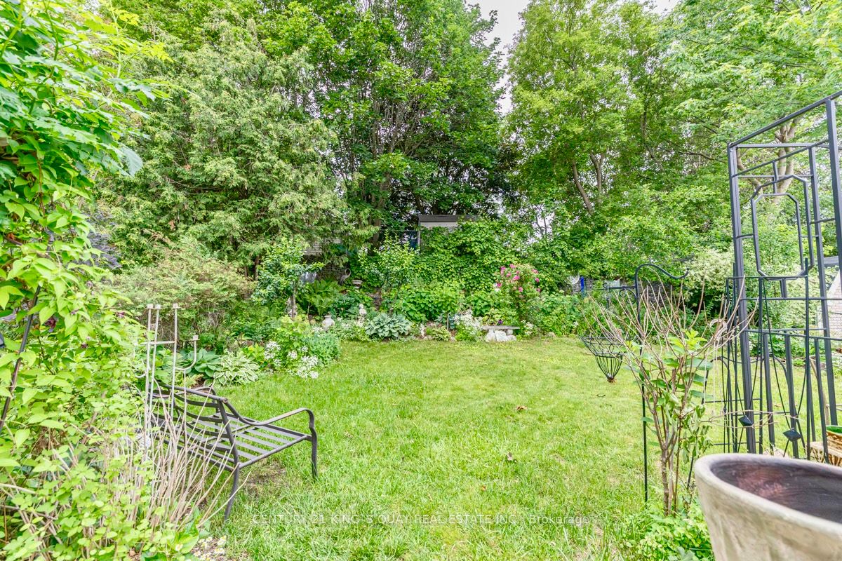 40 Stonehill Boulevard Property Photo 44