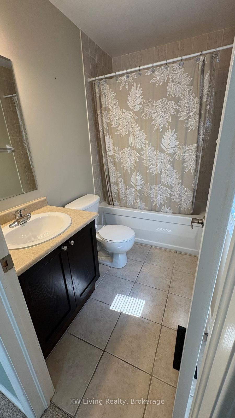 52 Dougherty Crescent Property Photo 12