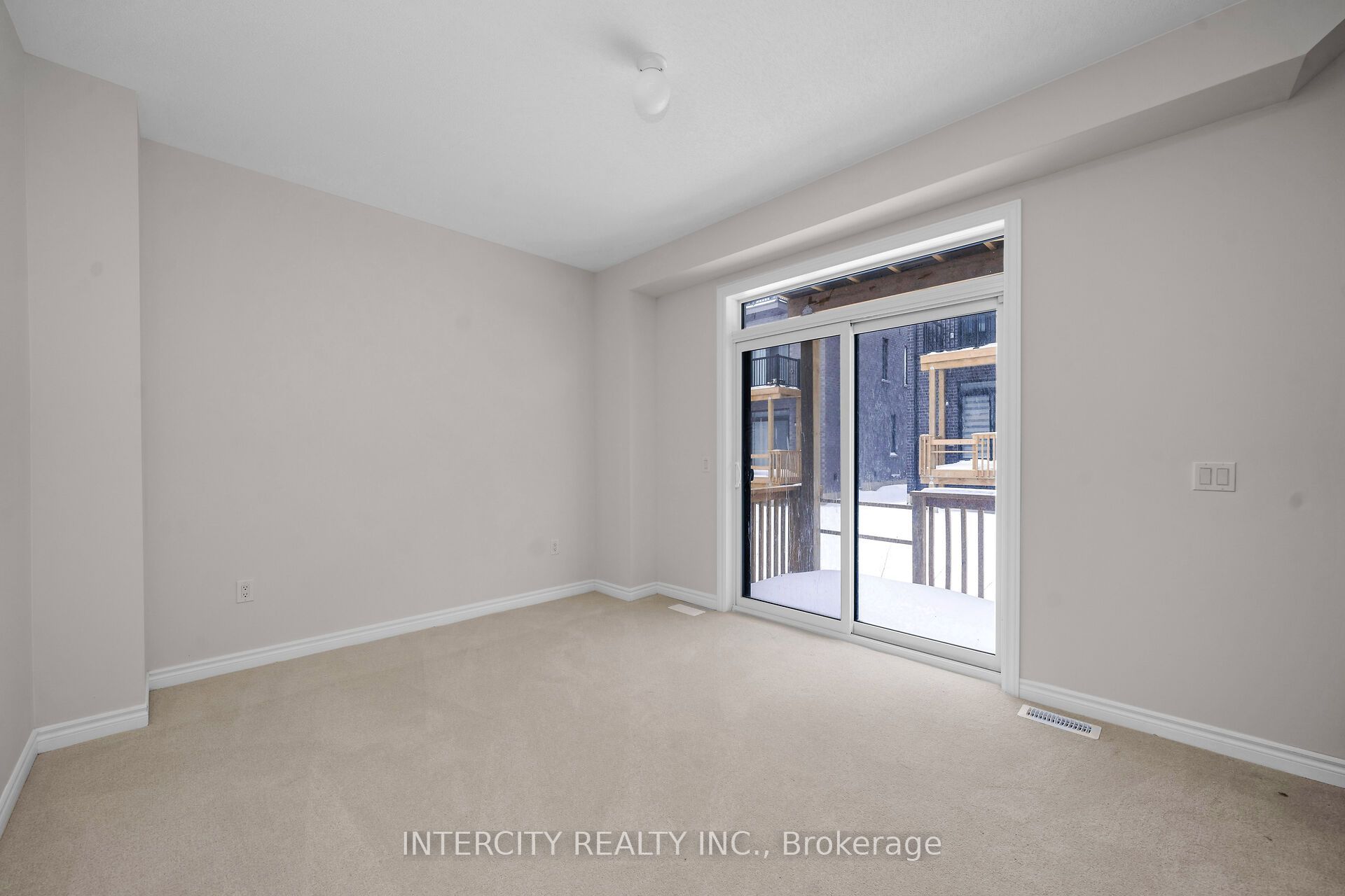 12 Radisson Street Property Photo 4