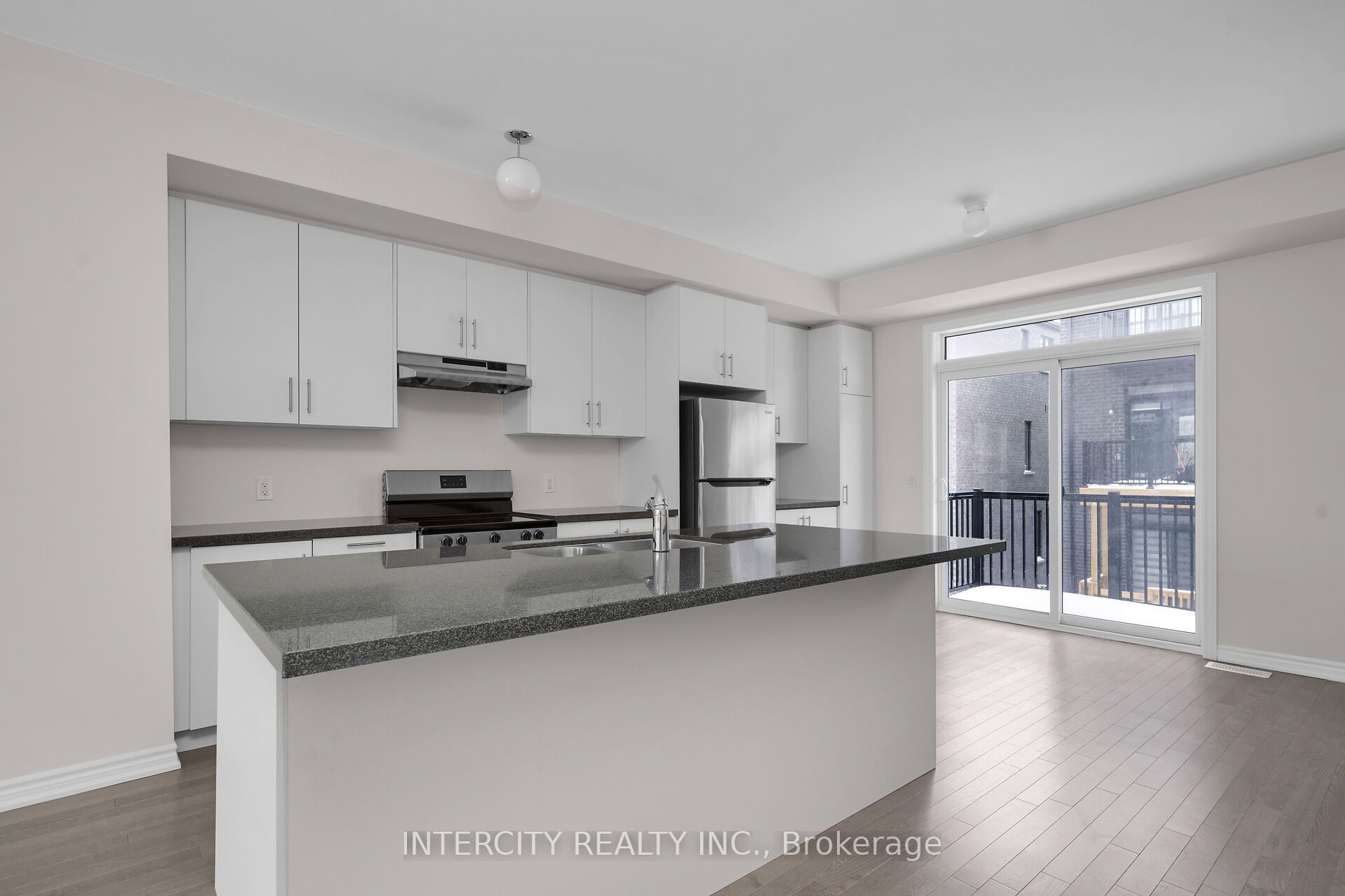 12 Radisson Street Property Photo 6