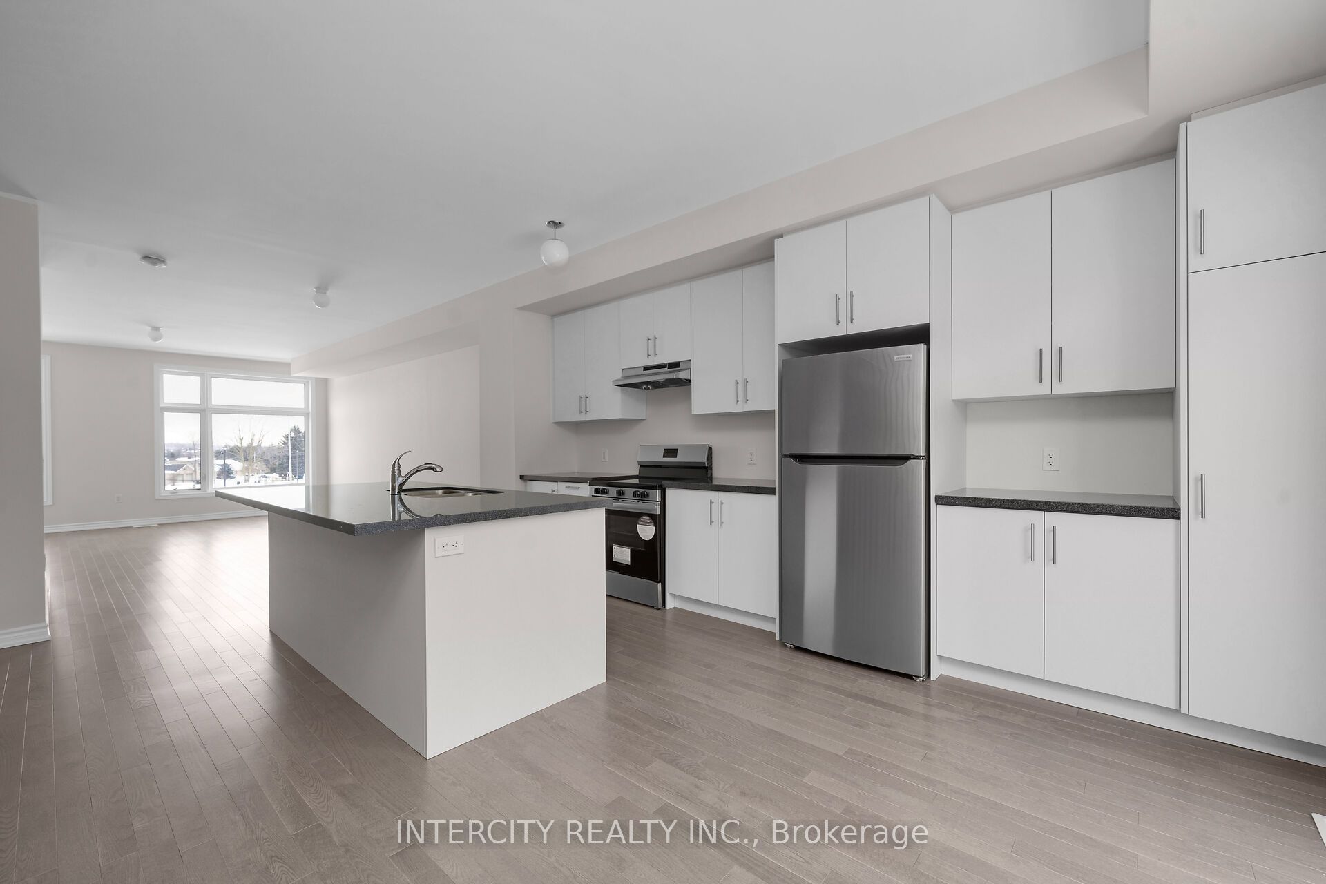 12 Radisson Street Property Photo 7