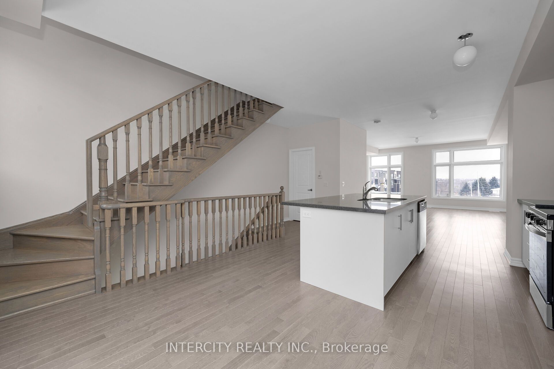 12 Radisson Street Property Photo 8