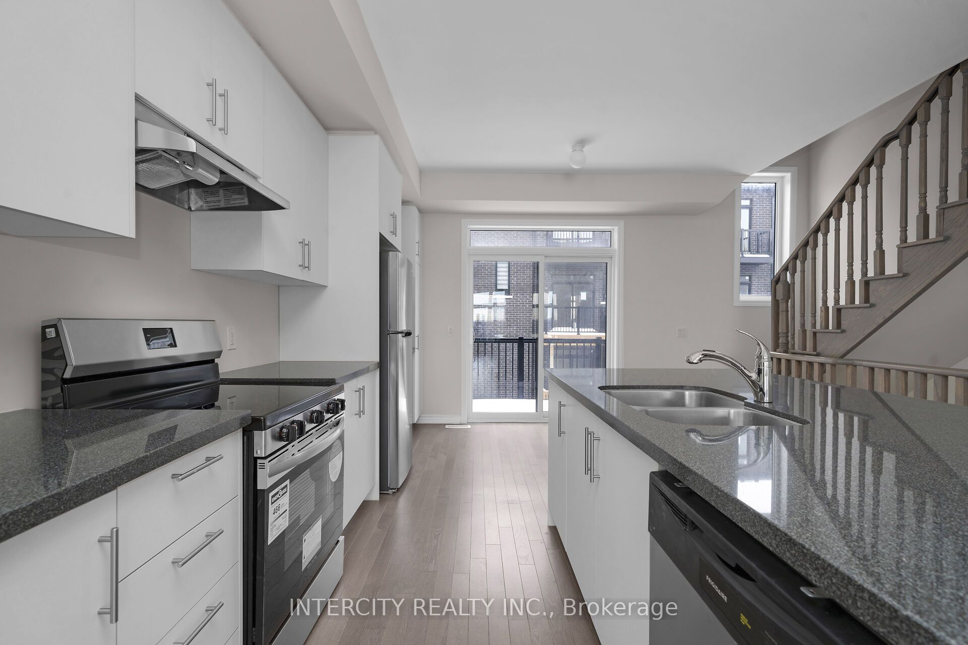 12 Radisson Street Property Photo 9