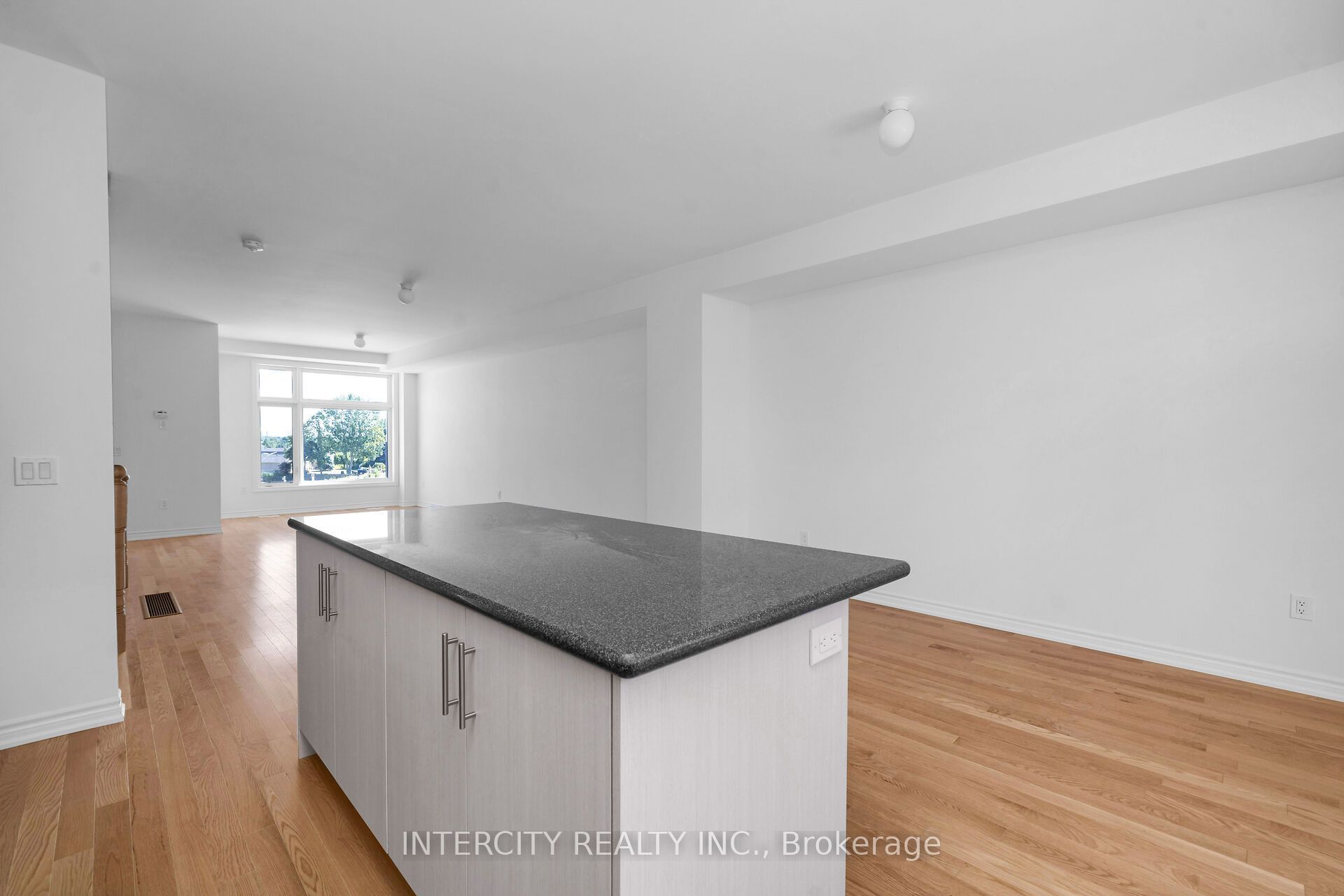 91 Divadale Road Property Photo 8