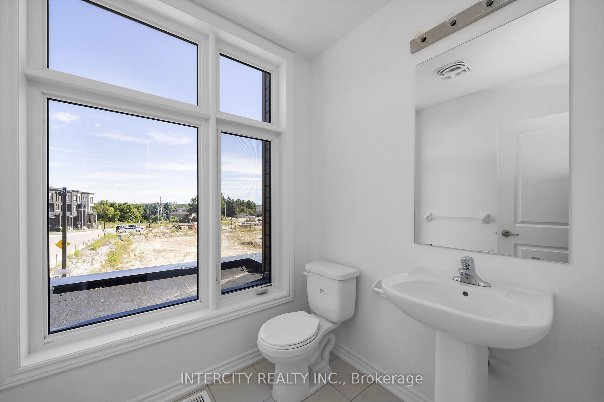 91 Divadale Road Property Photo 11