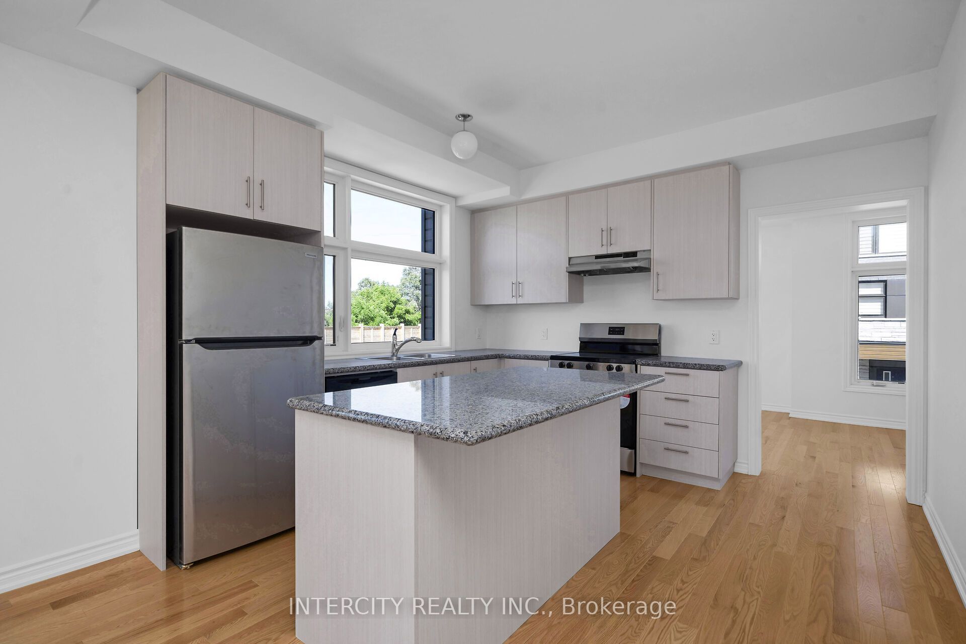 99 Divadale Road Property Photo 12