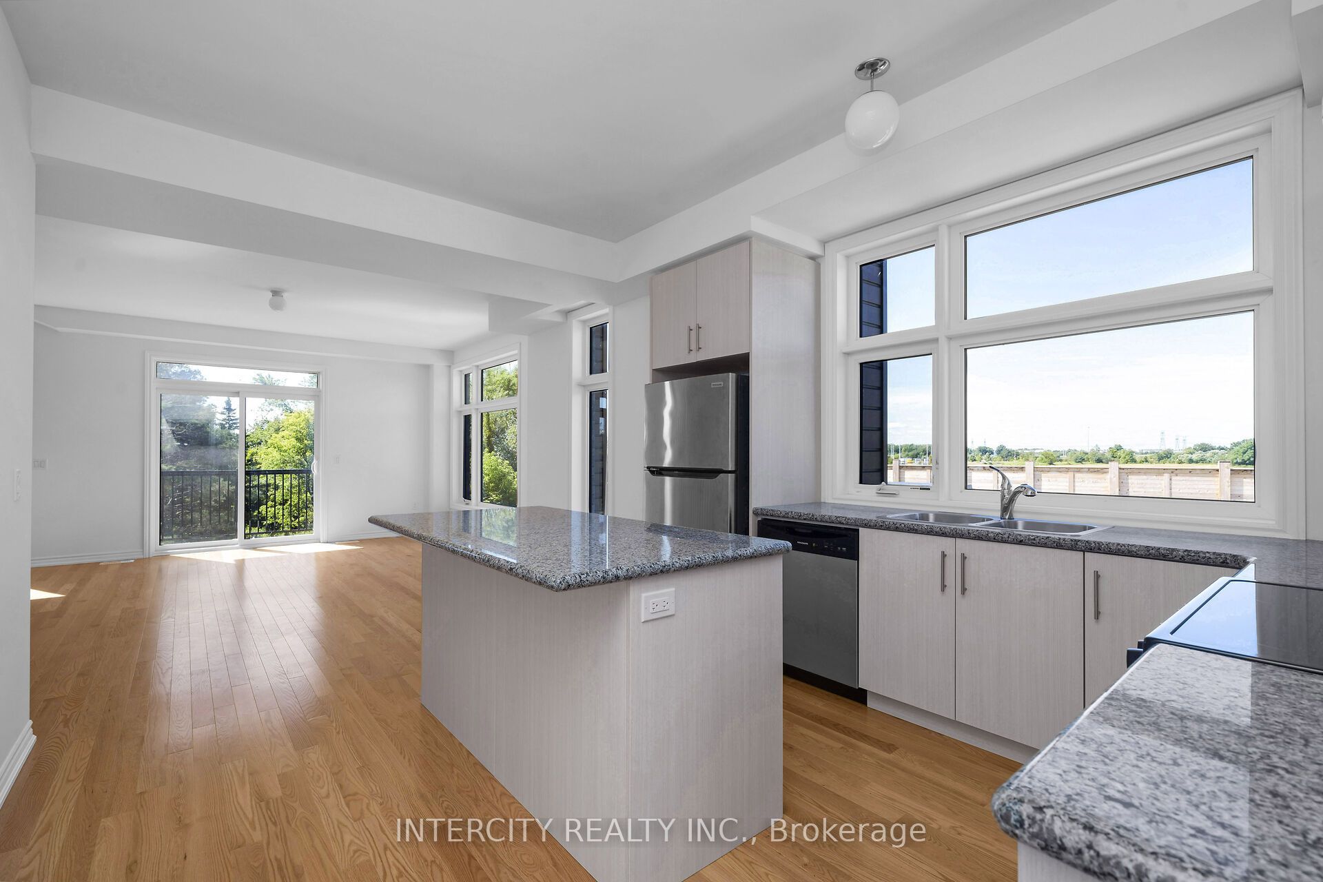 99 Divadale Road Property Photo 13