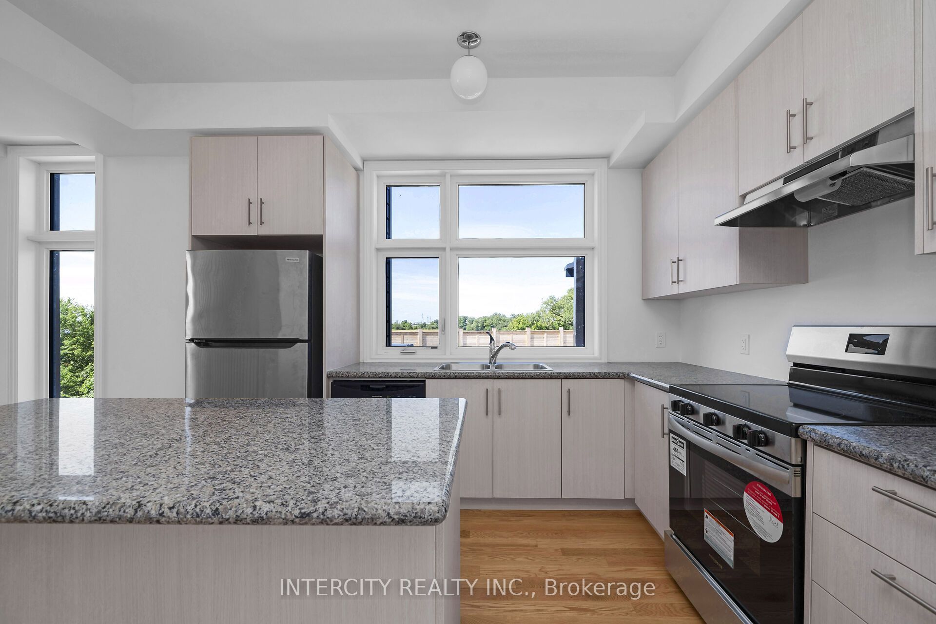 99 Divadale Road Property Photo 15