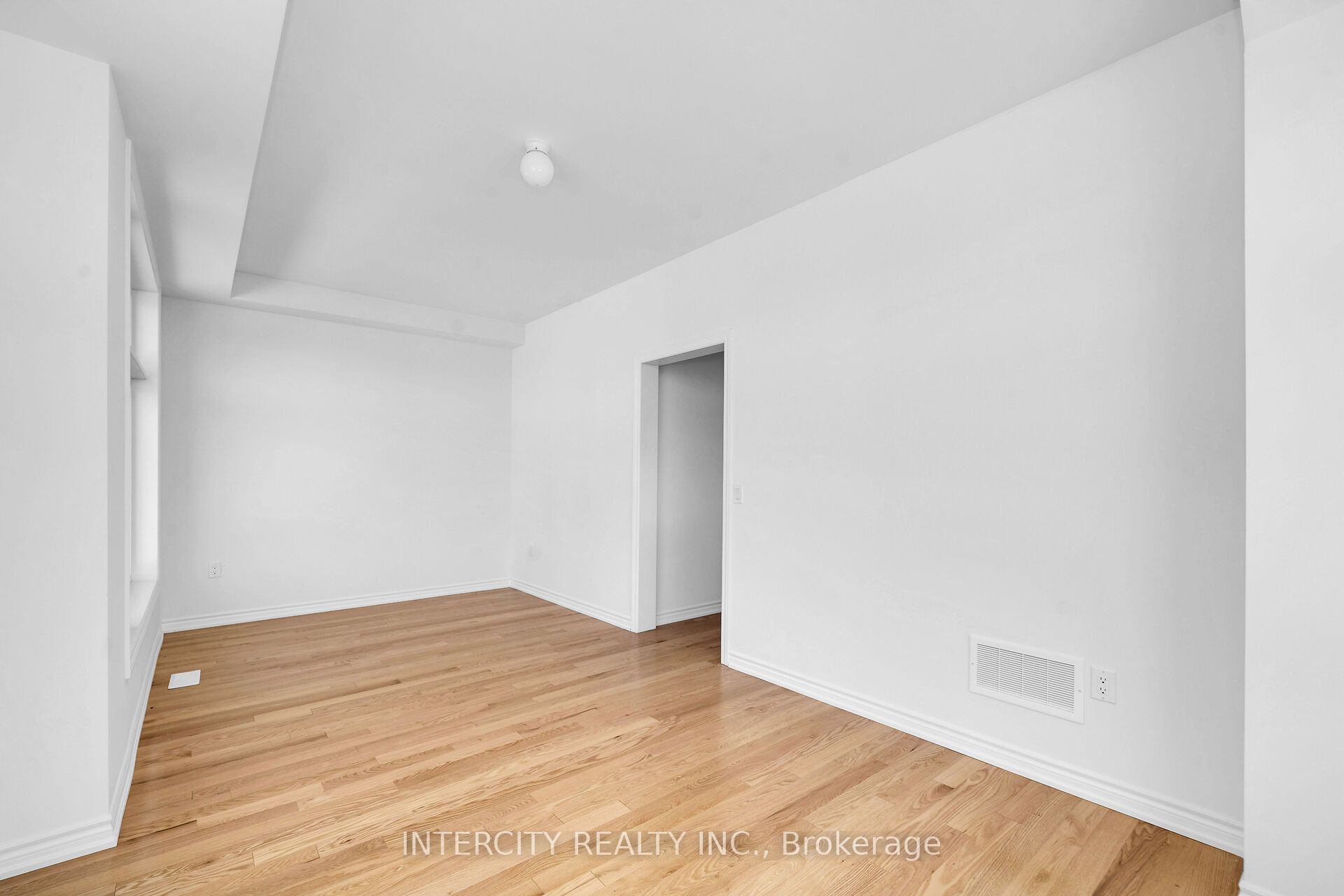 99 Divadale Road Property Photo 17