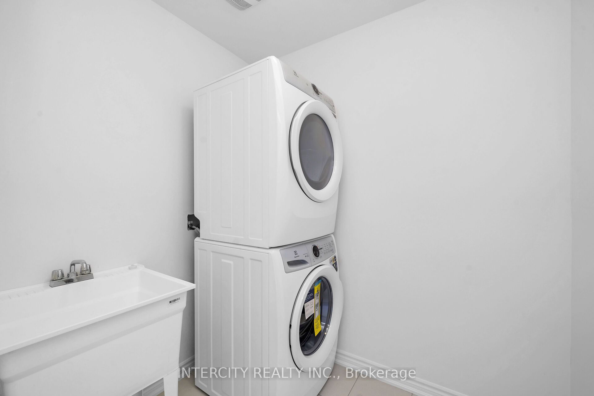 99 Divadale Road Property Photo 19