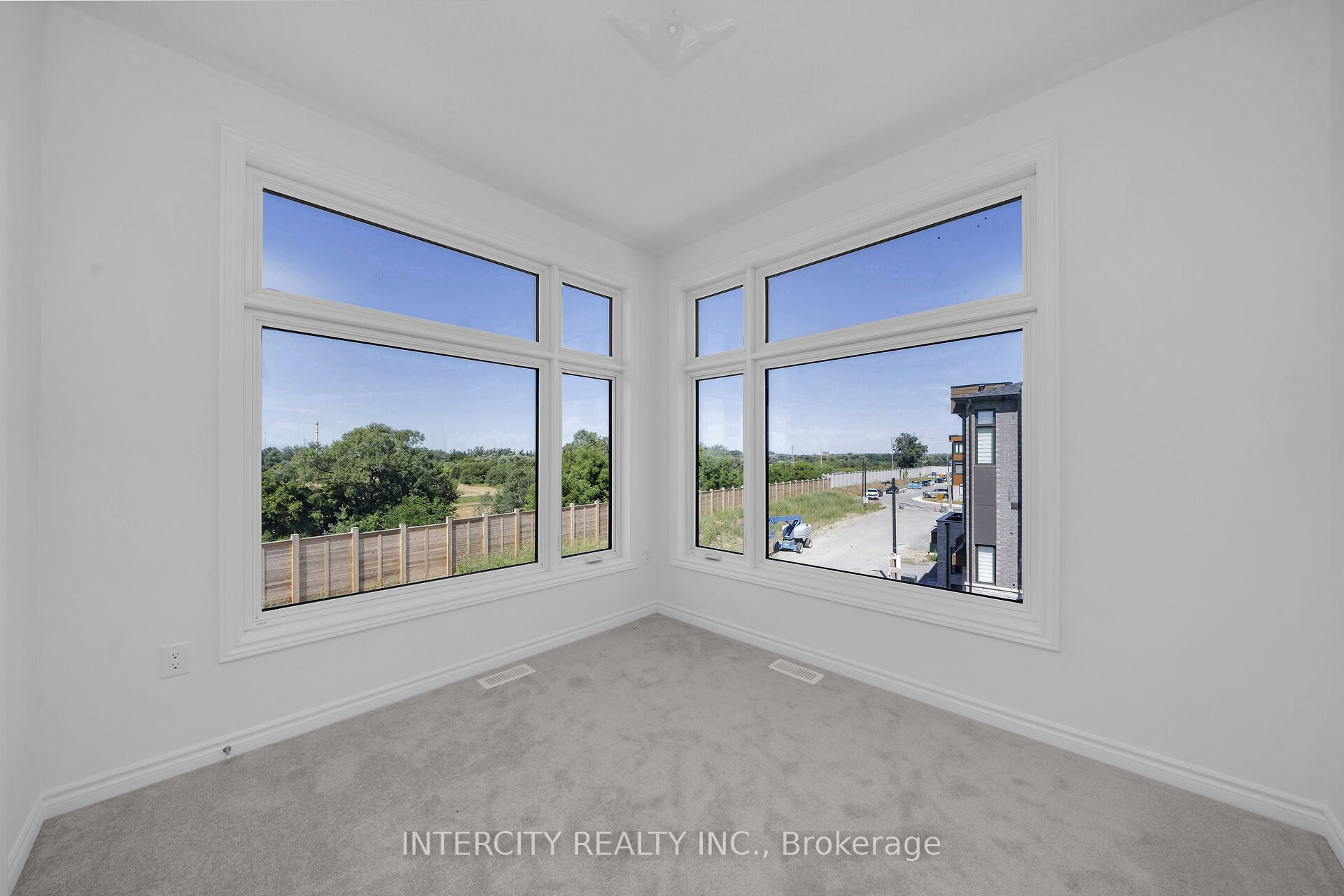 99 Divadale Road Property Photo 27