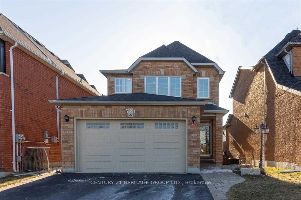 521 Heddle Crescent Property Photo 1
