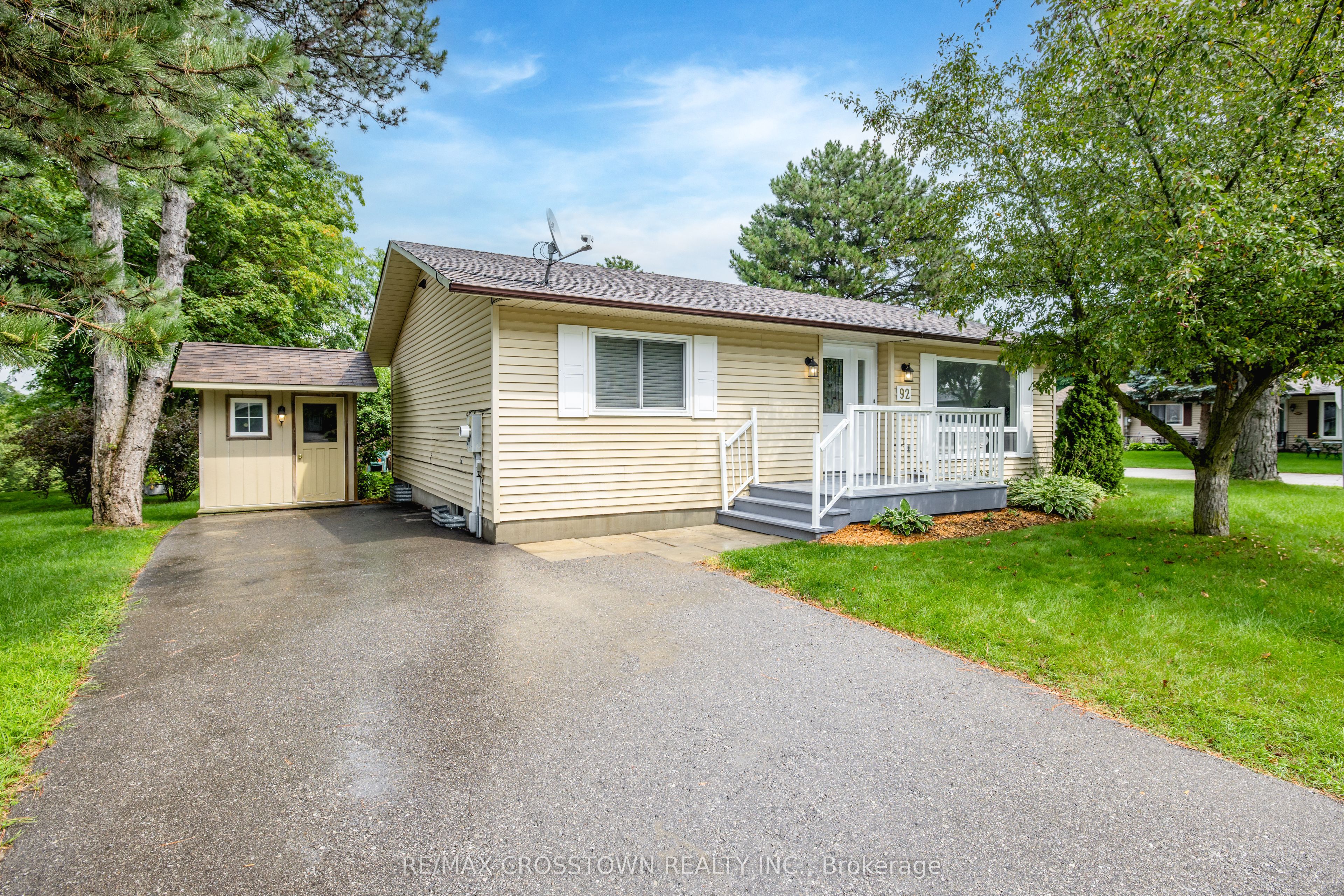 92 Tecumseth Pines Drive Property Photo 1