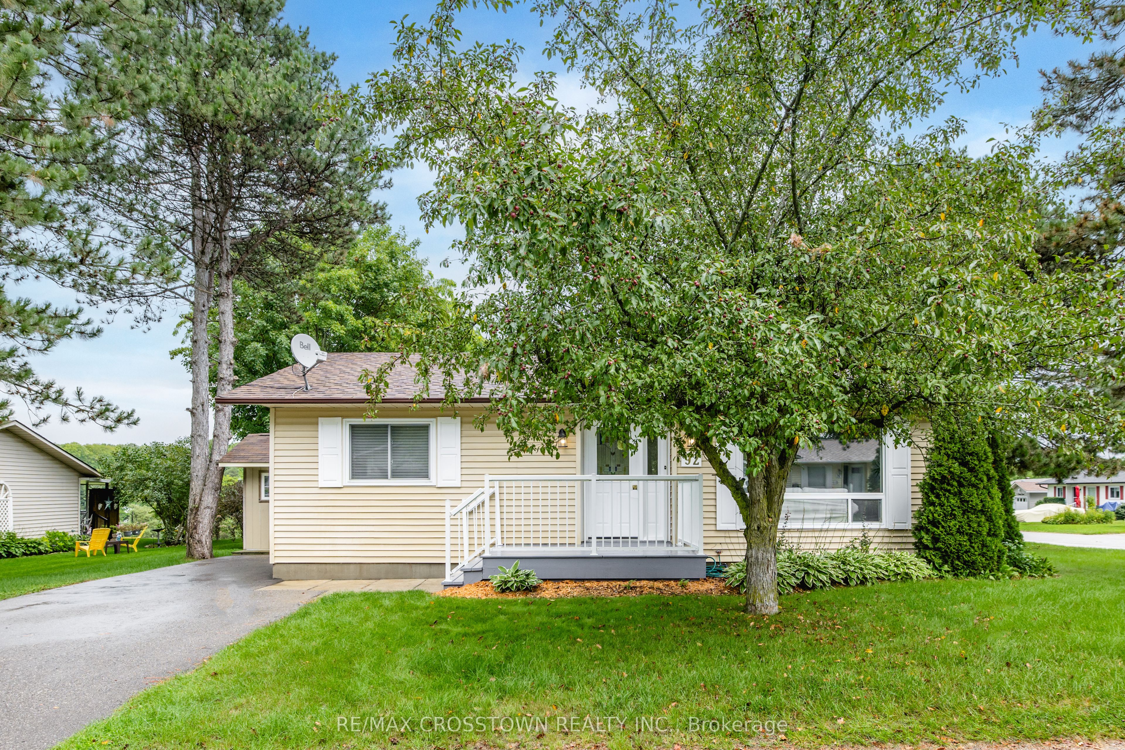 92 Tecumseth Pines Drive Property Photo 2
