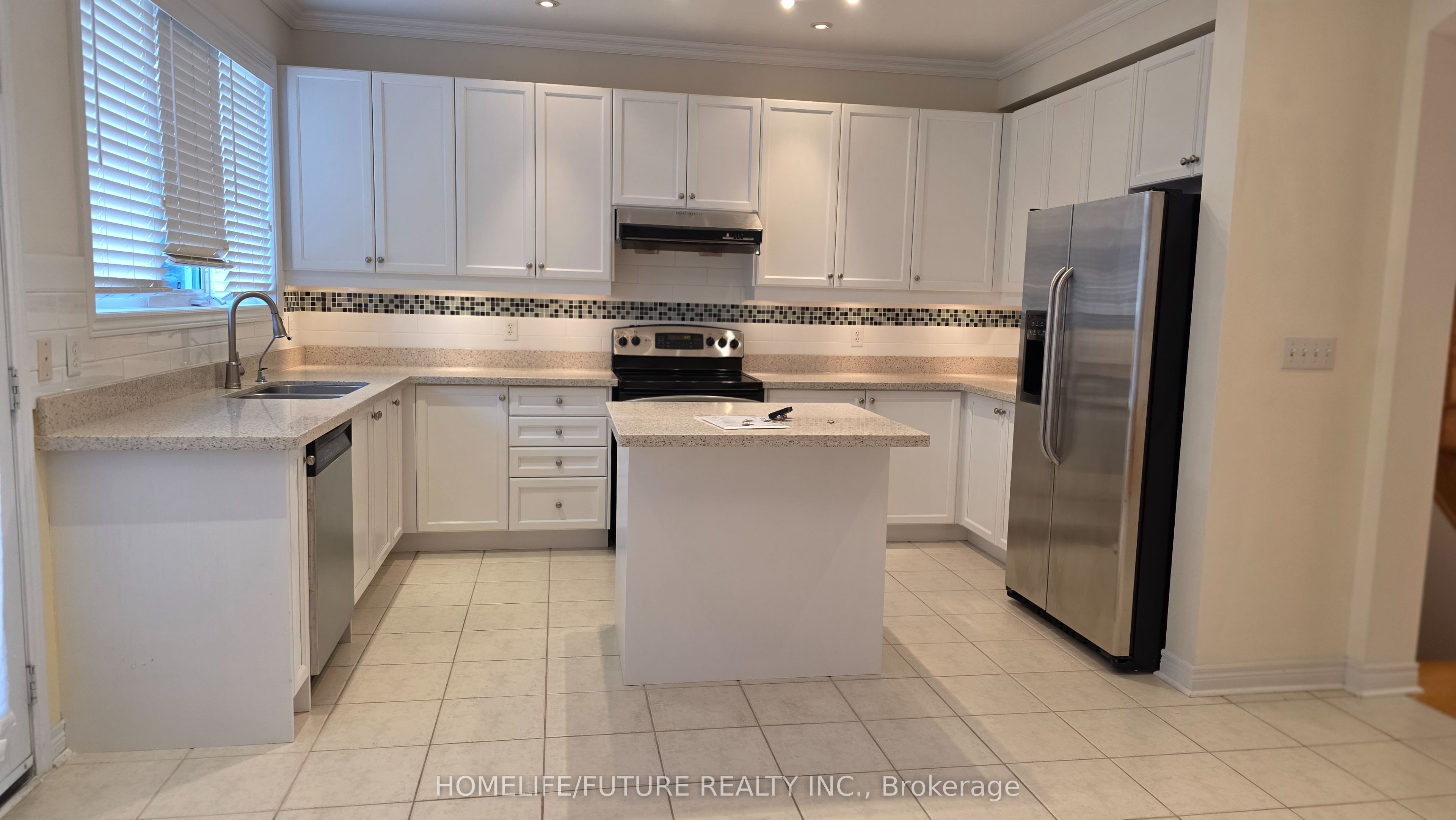 51 Waite Crescent Property Photo 6