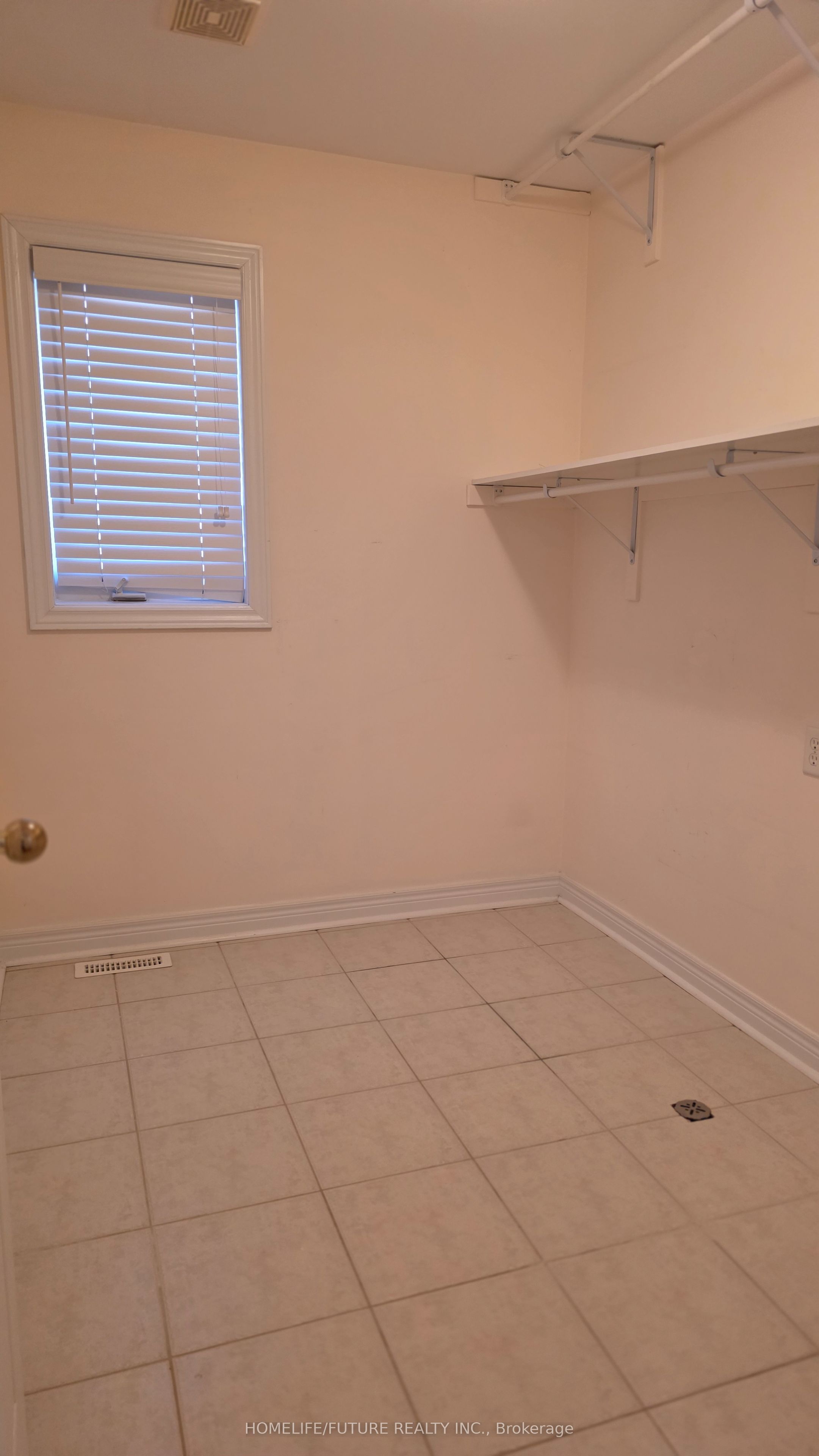 51 Waite Crescent Property Photo 10