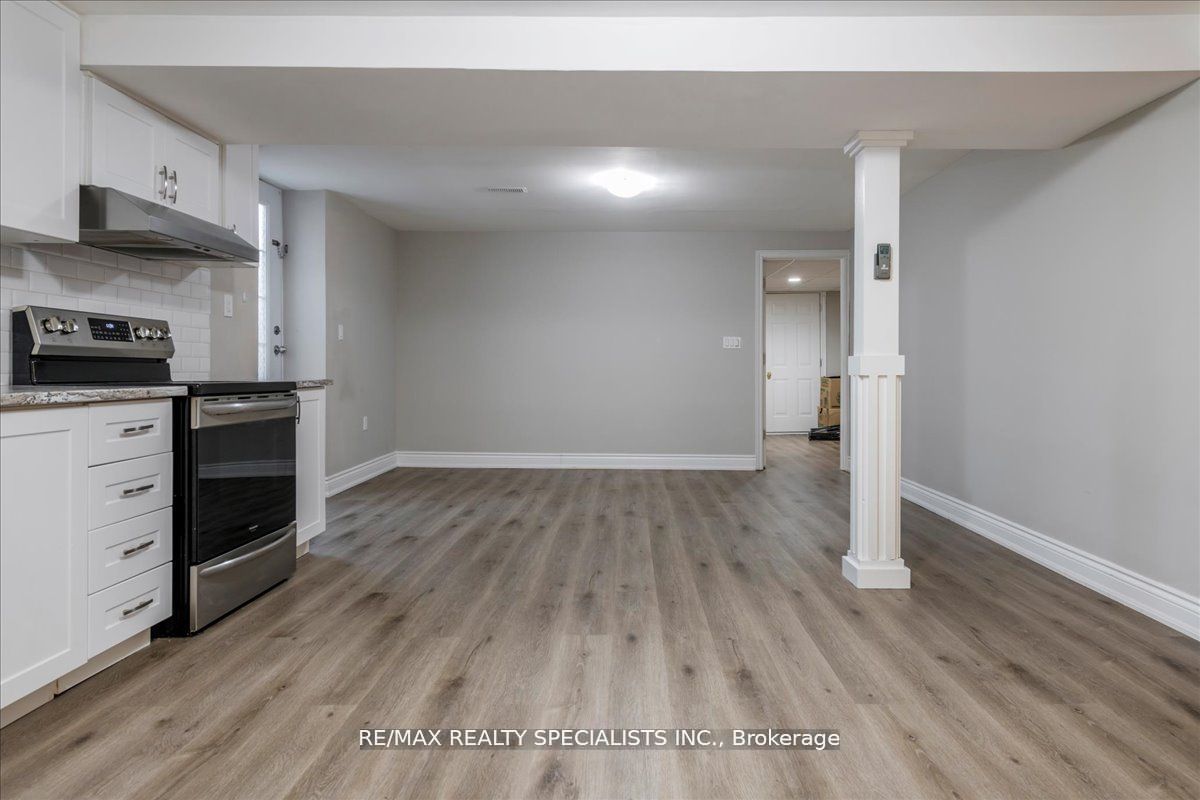 1165 Mitchell Court Property Photo 33