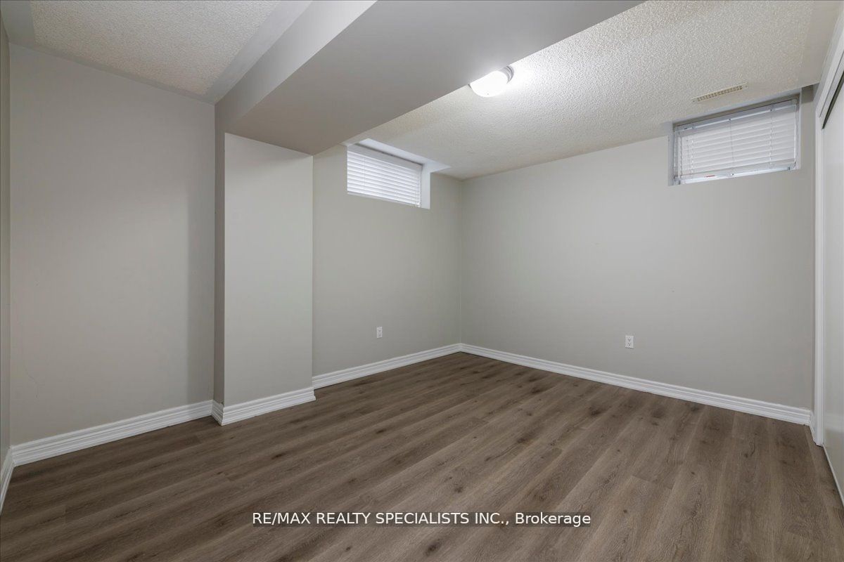 1165 Mitchell Court Property Photo 34