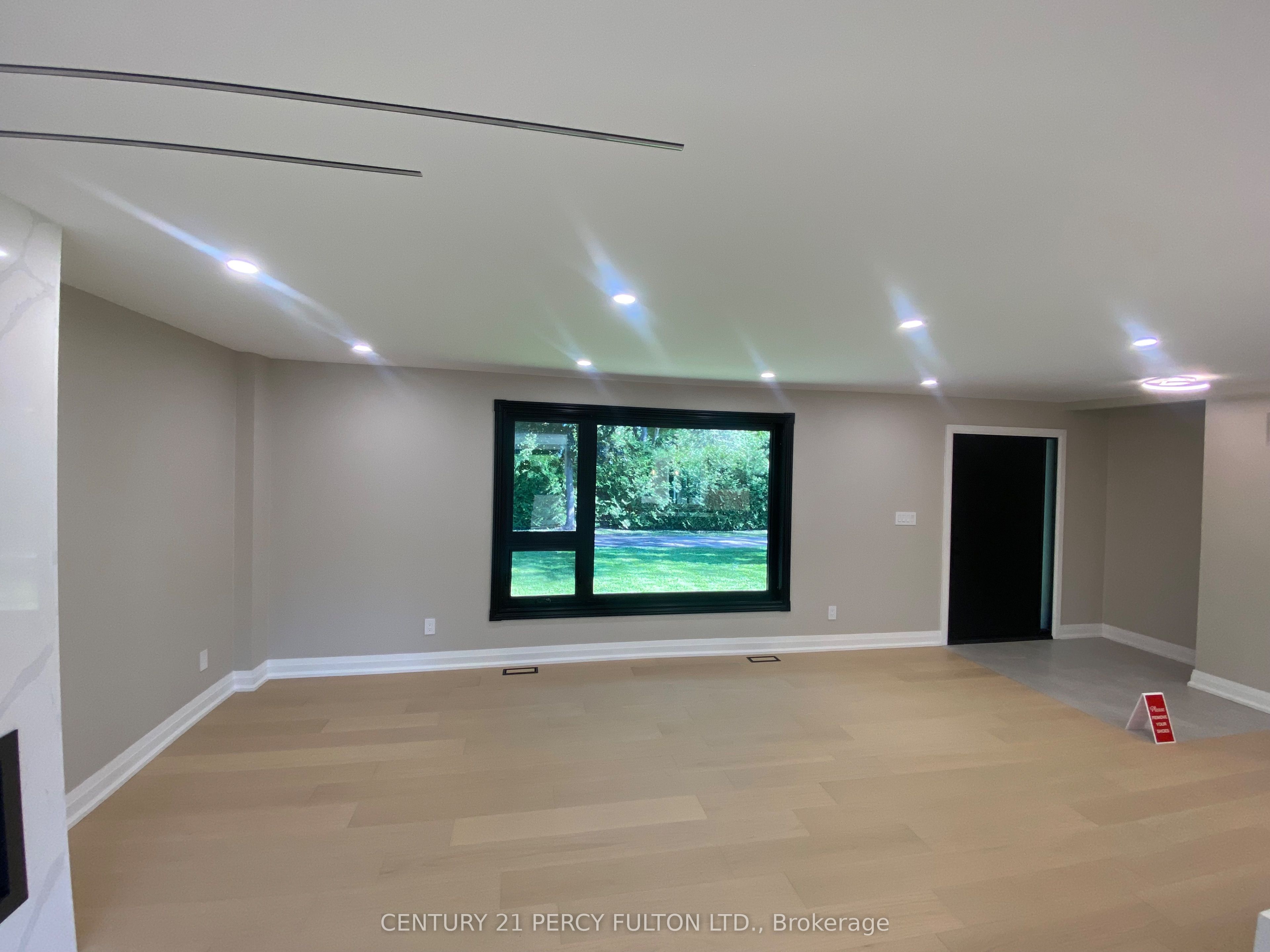 2 Walkers Lane Property Photo 6