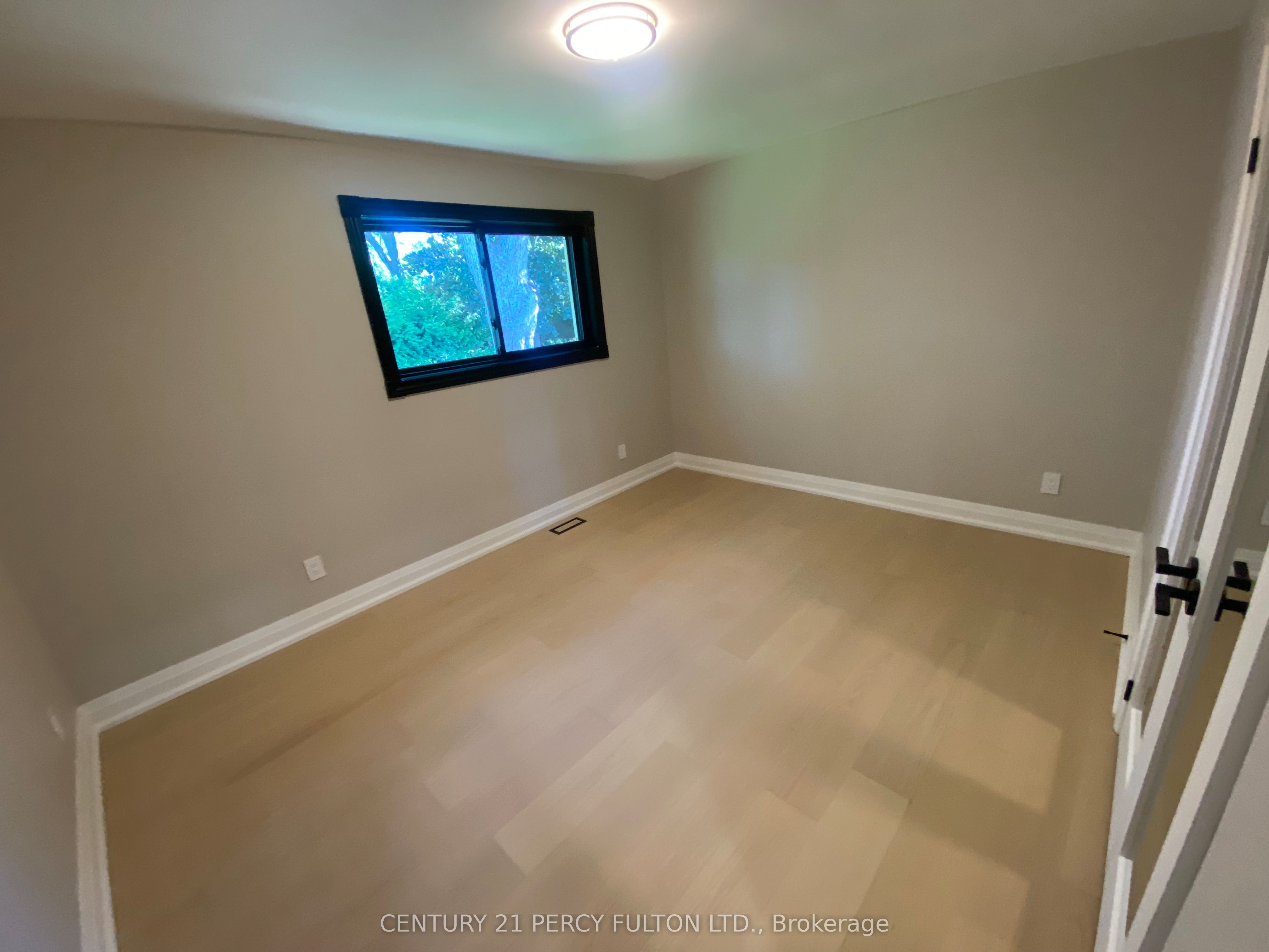 2 Walkers Lane Property Photo 11
