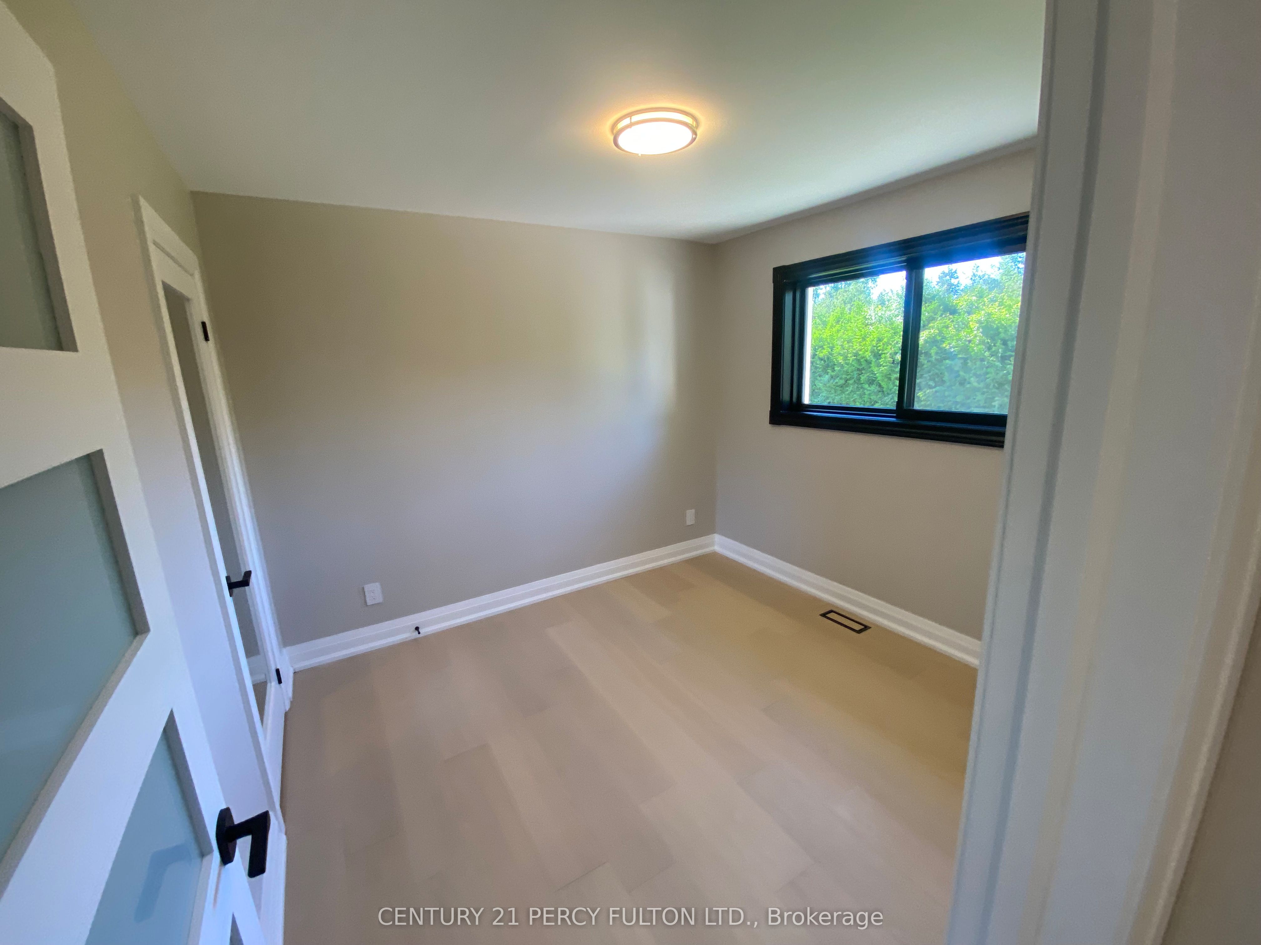 2 Walkers Lane Property Photo 15
