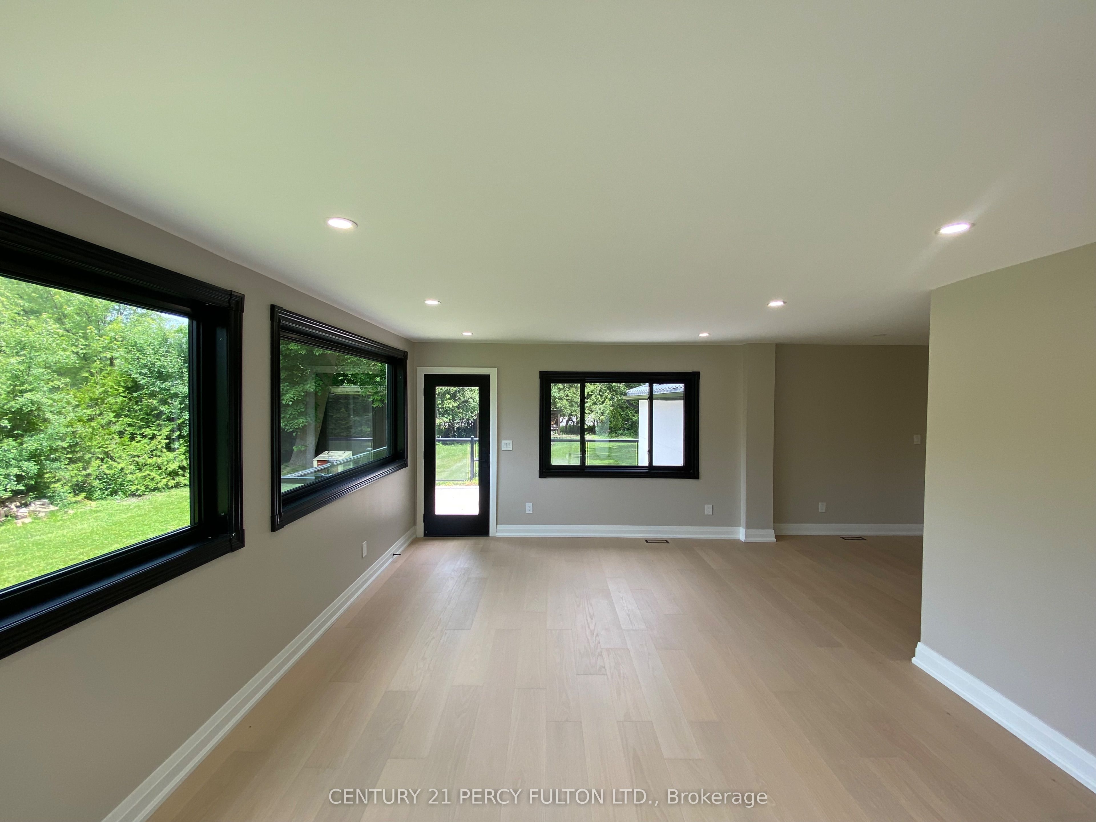 2 Walkers Lane Property Photo 16