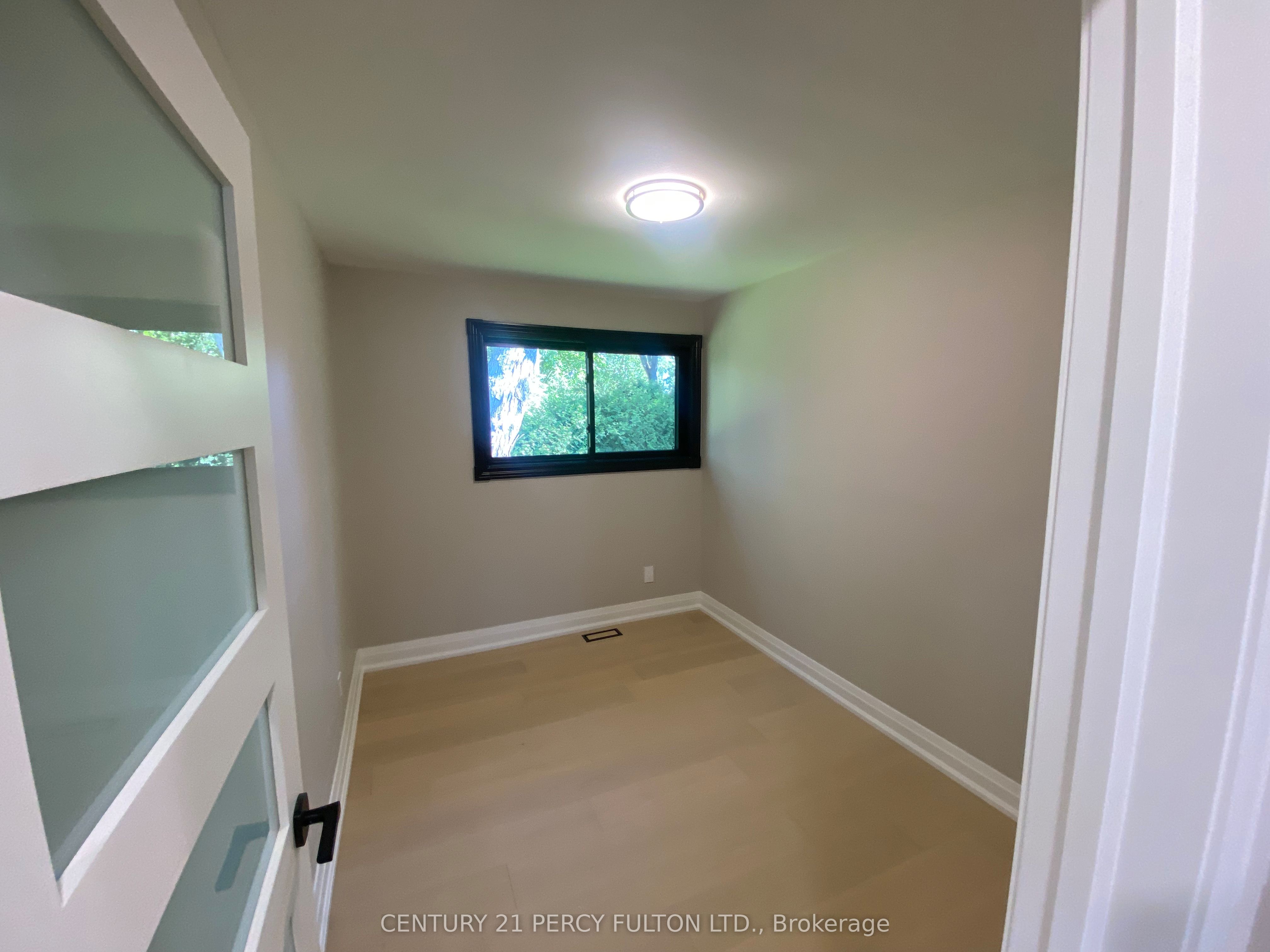 2 Walkers Lane Property Photo 17