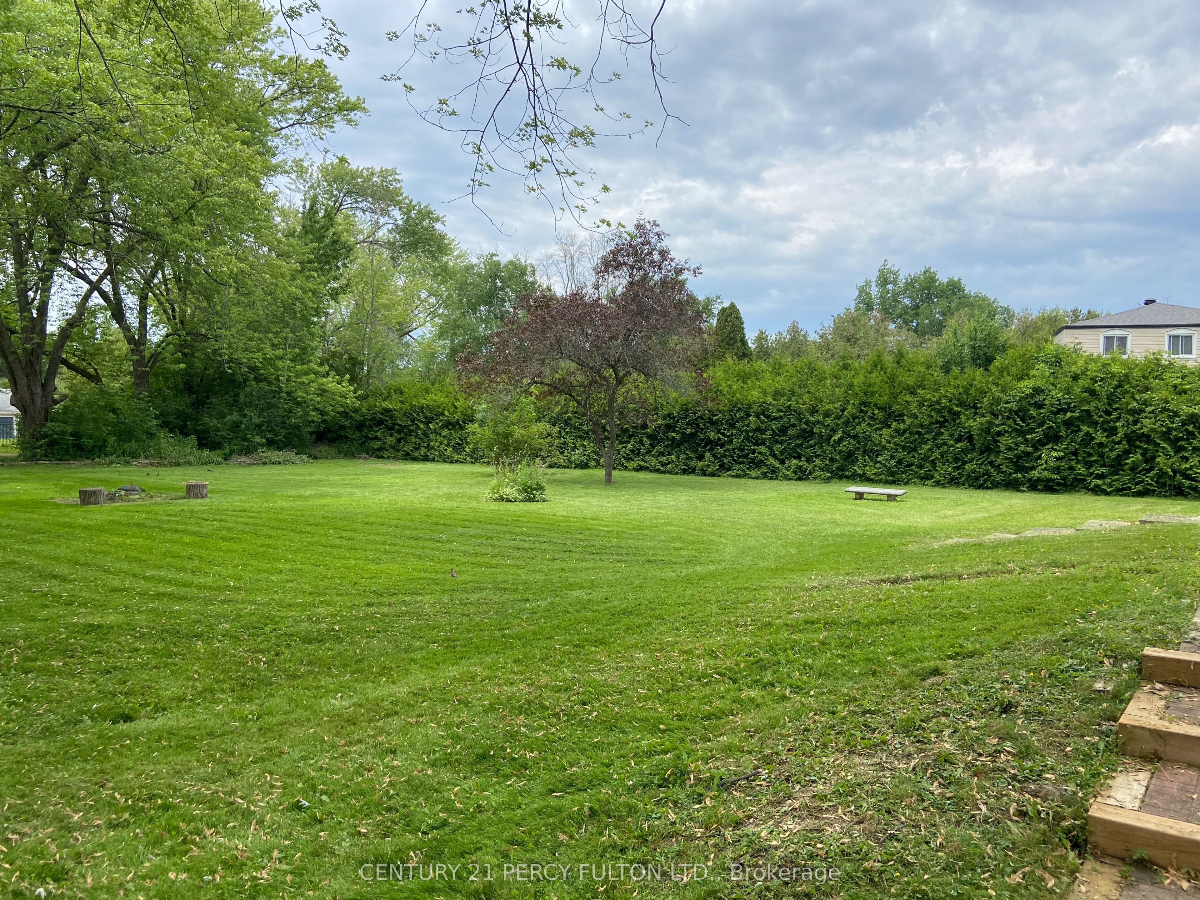 2 Walkers Lane Property Photo 29
