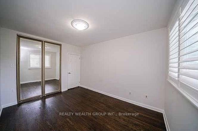 271 Mcconvey Drive Property Photo 8