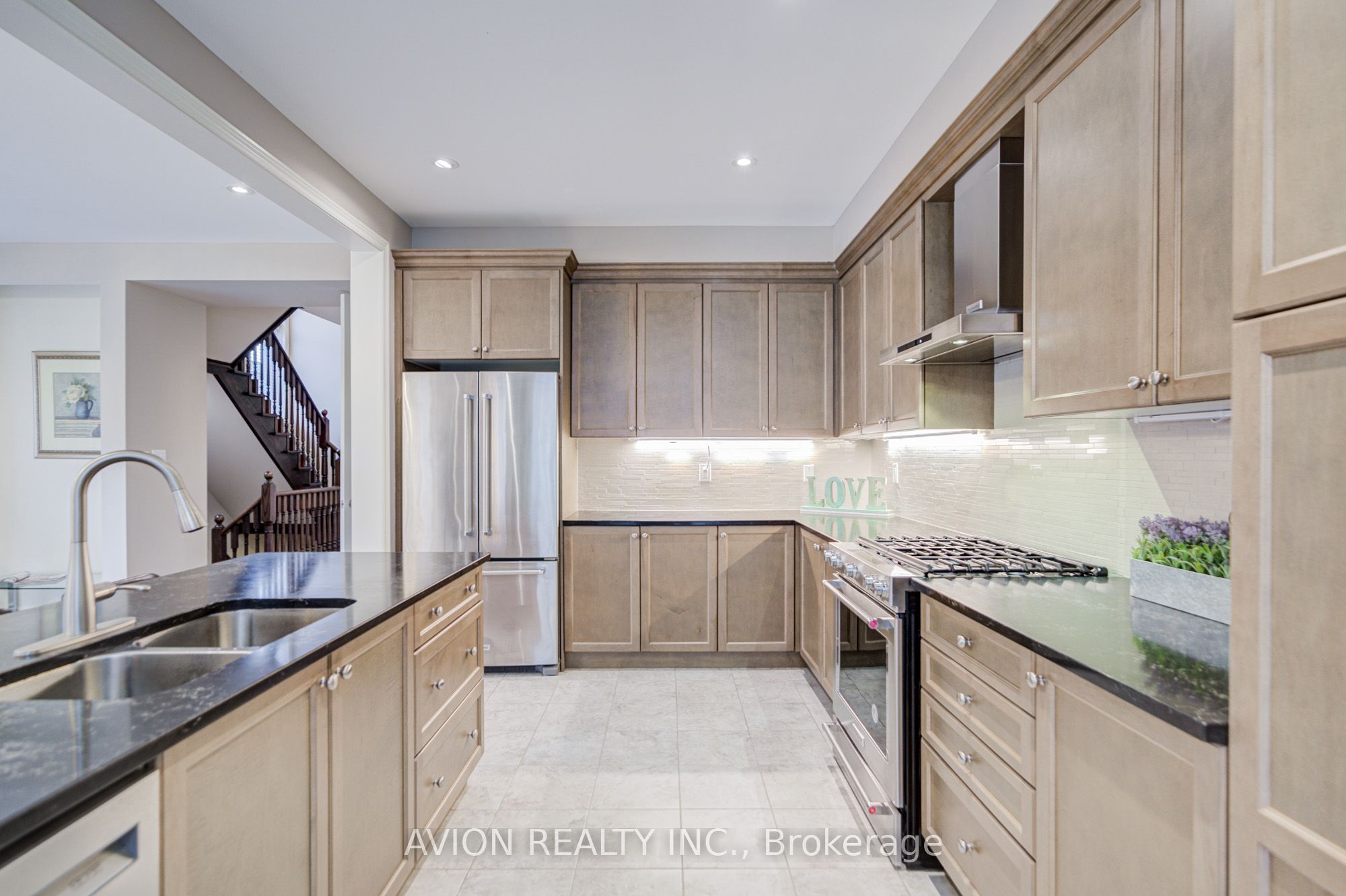 16 Callisto Lane Property Photo 7