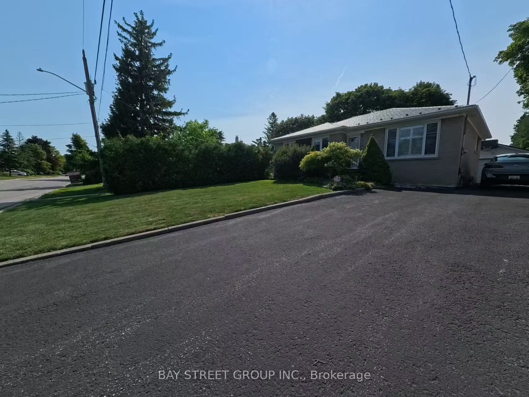 402 Osiris Drive Property Photo 2