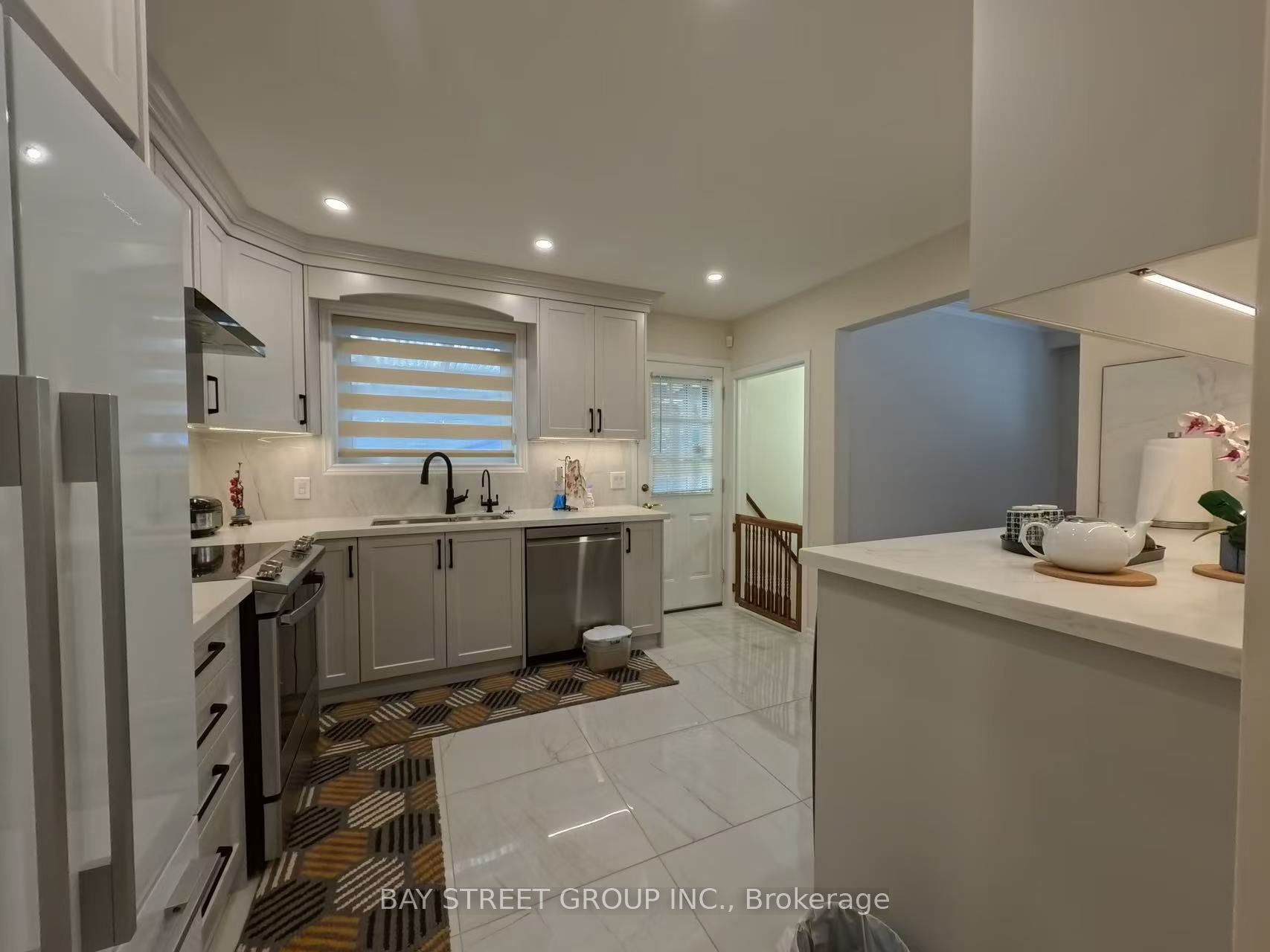 402 Osiris Drive Property Photo 13