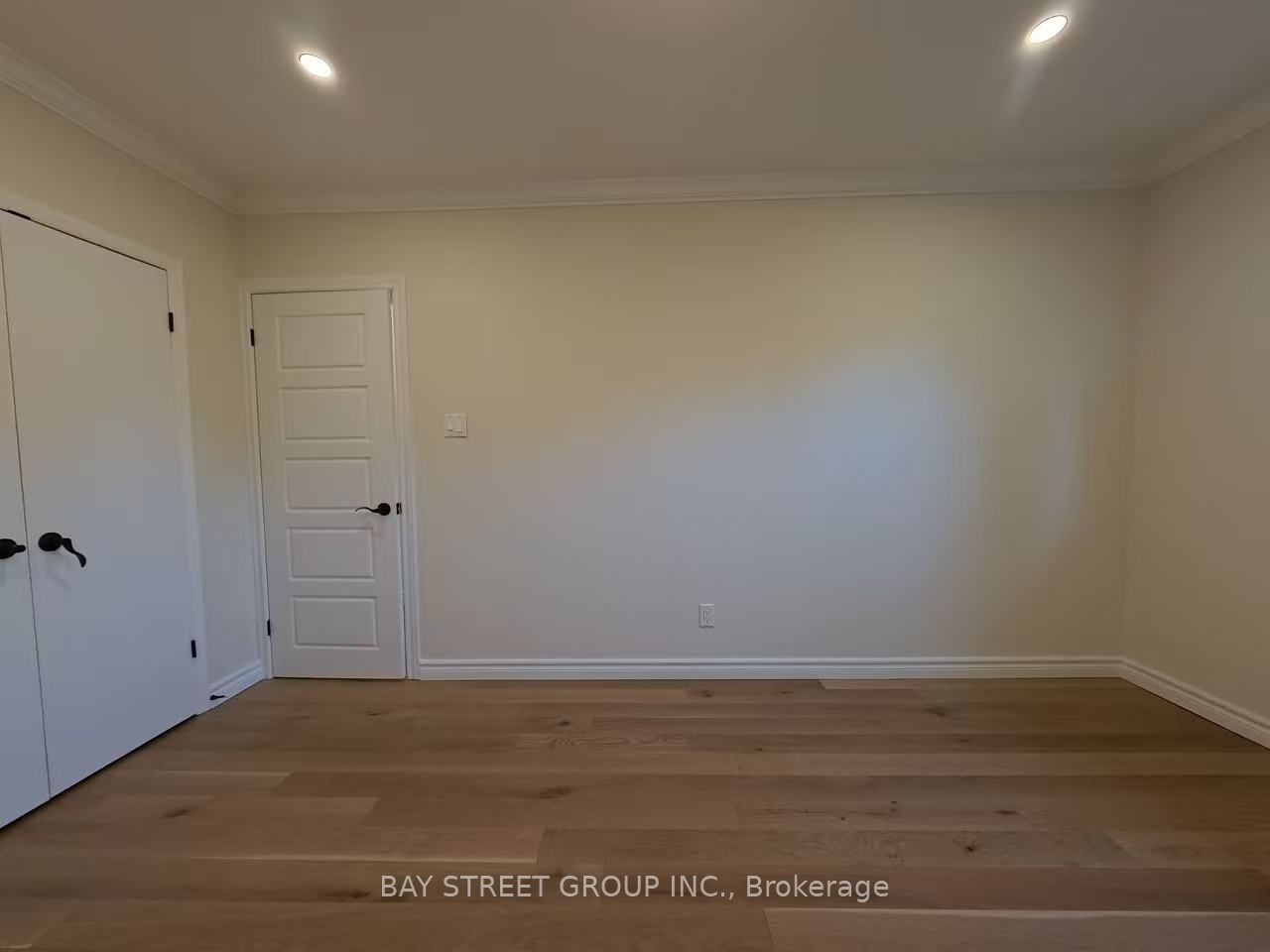 402 Osiris Drive Property Photo 24